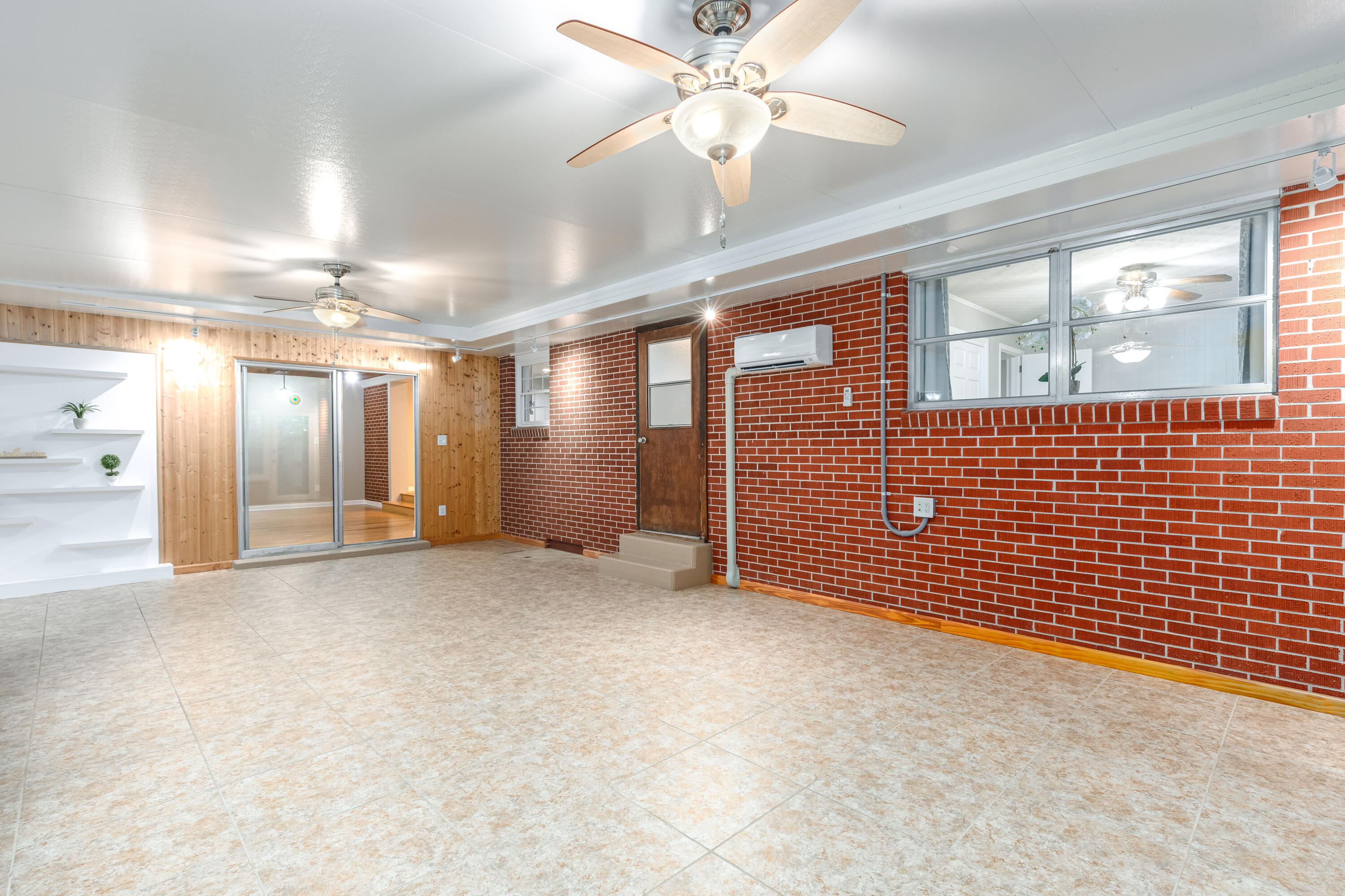 VALPARAISO PLAT #7 - Residential