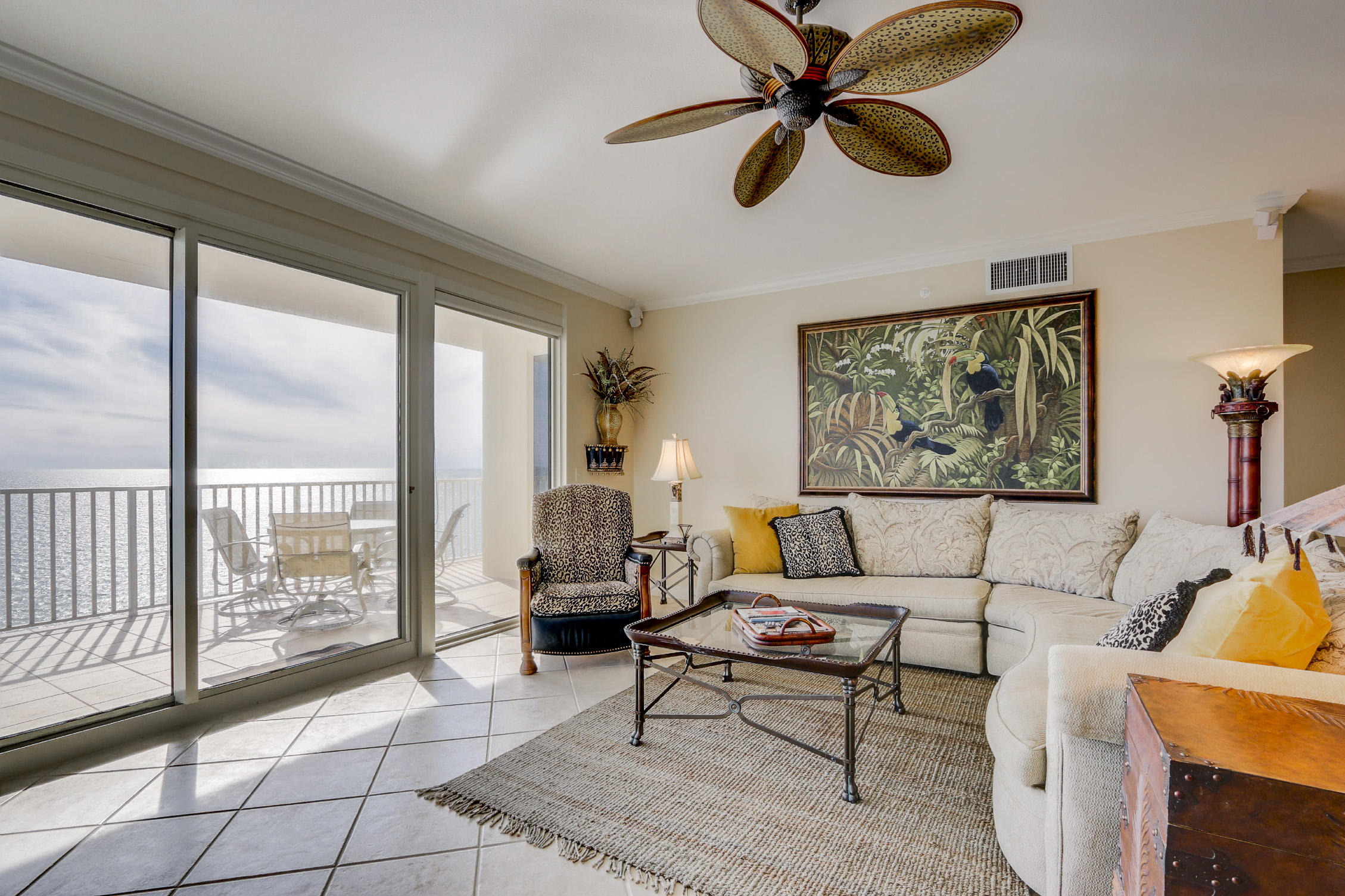 Grande Surf Club - Residential