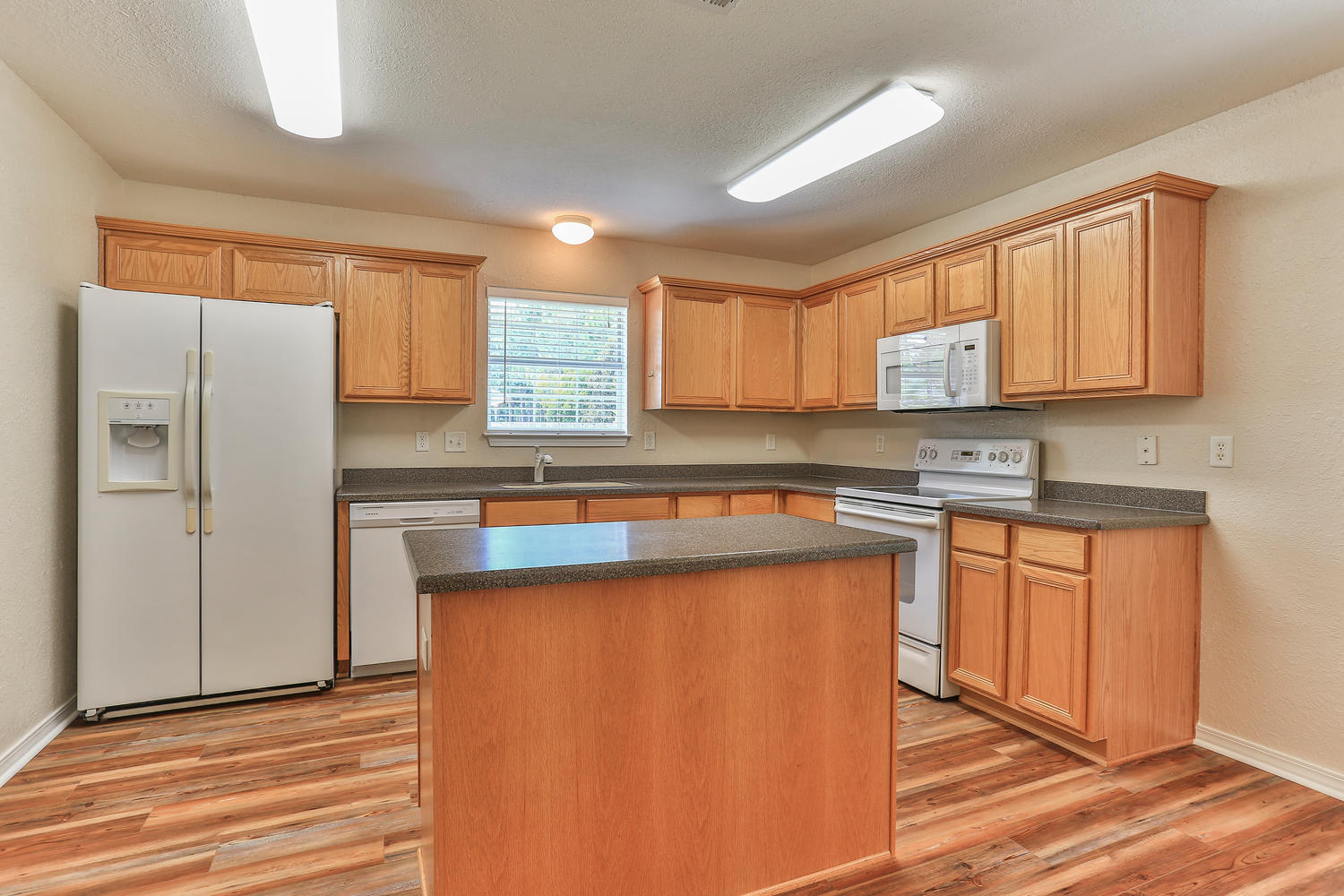 DRIFTWOOD ESTATES - Residential