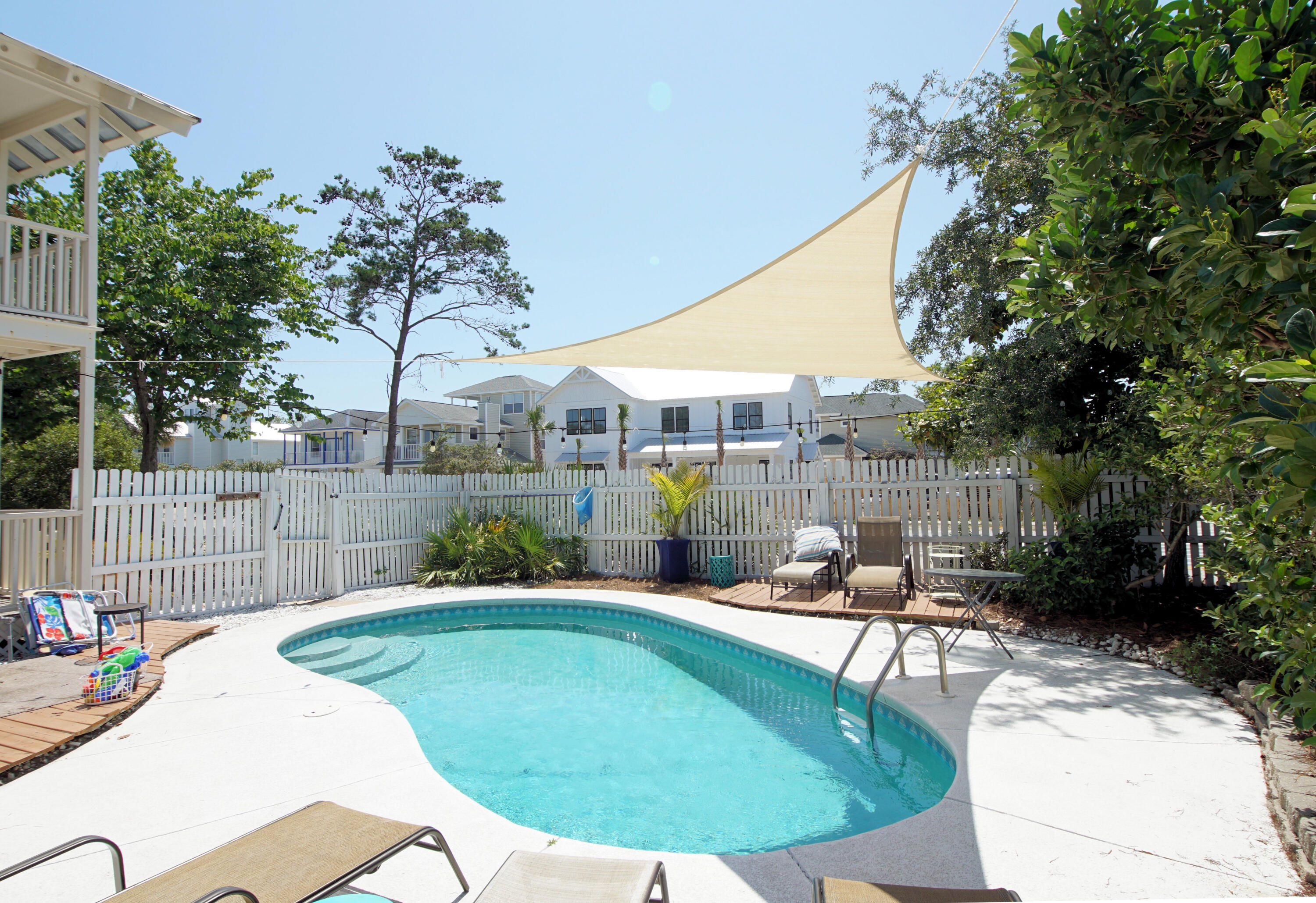 CRYSTAL BEACH COTTAGES PH 2 - Residential