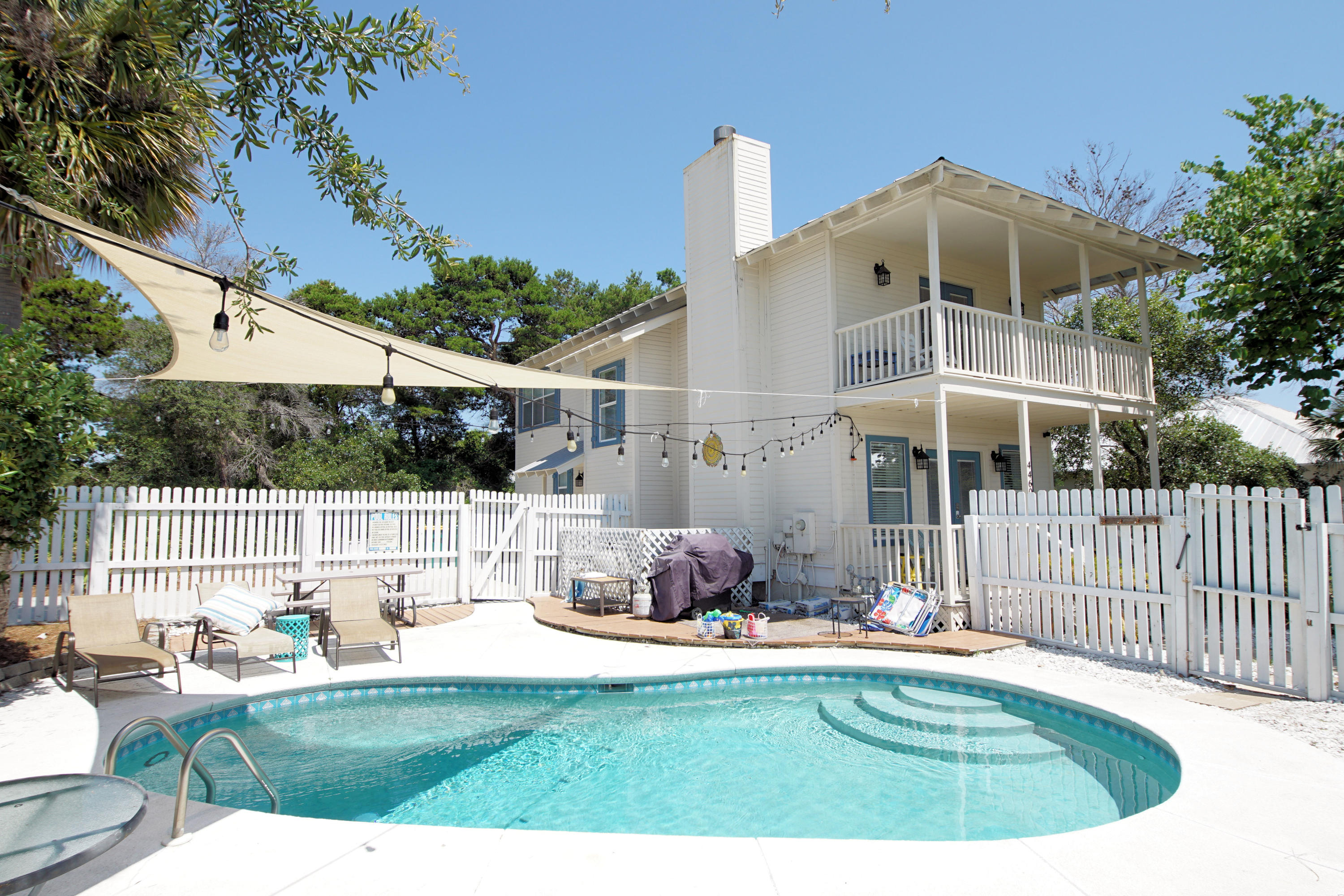 CRYSTAL BEACH COTTAGES PH 2 - Residential