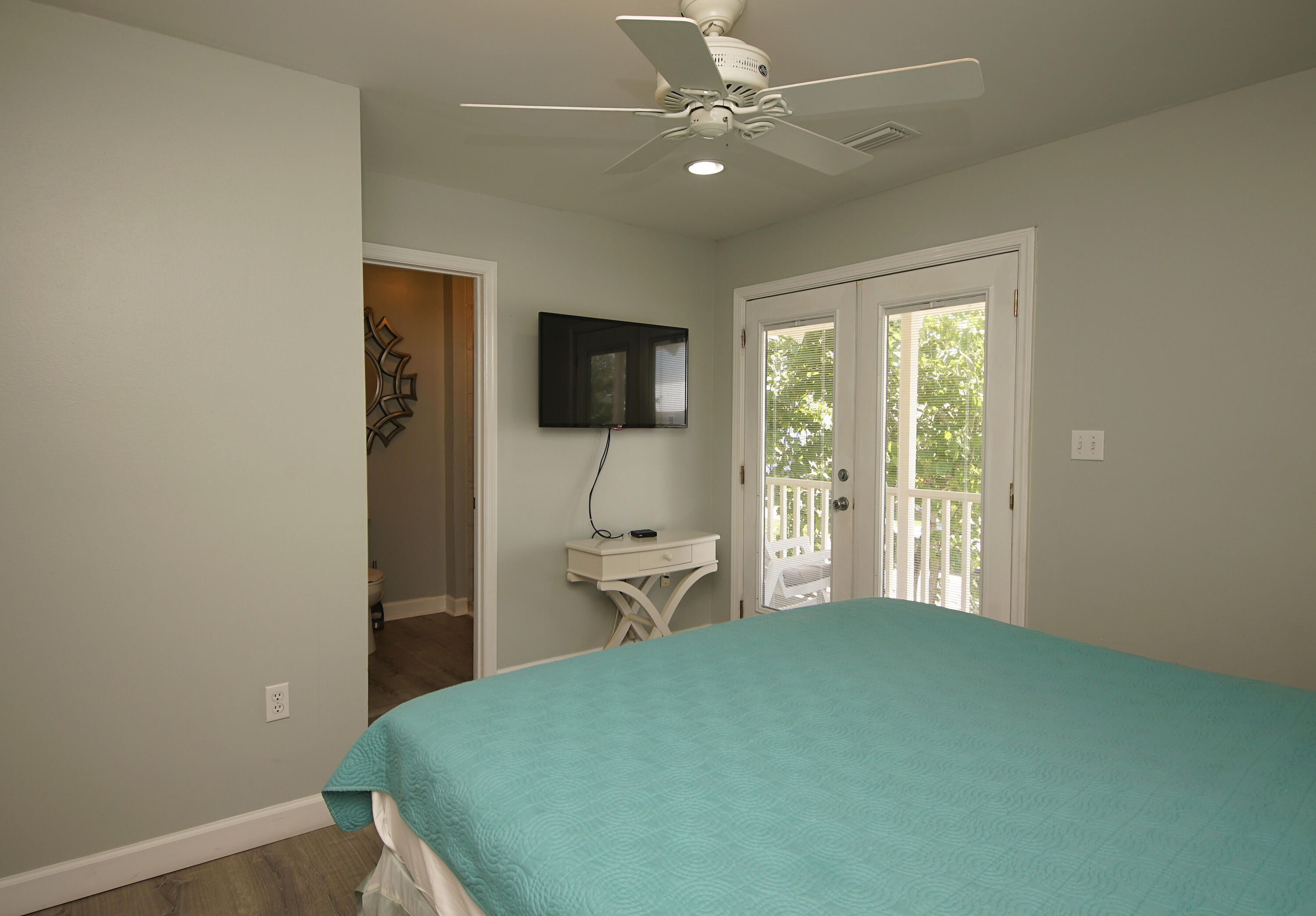 CRYSTAL BEACH COTTAGES PH 2 - Residential