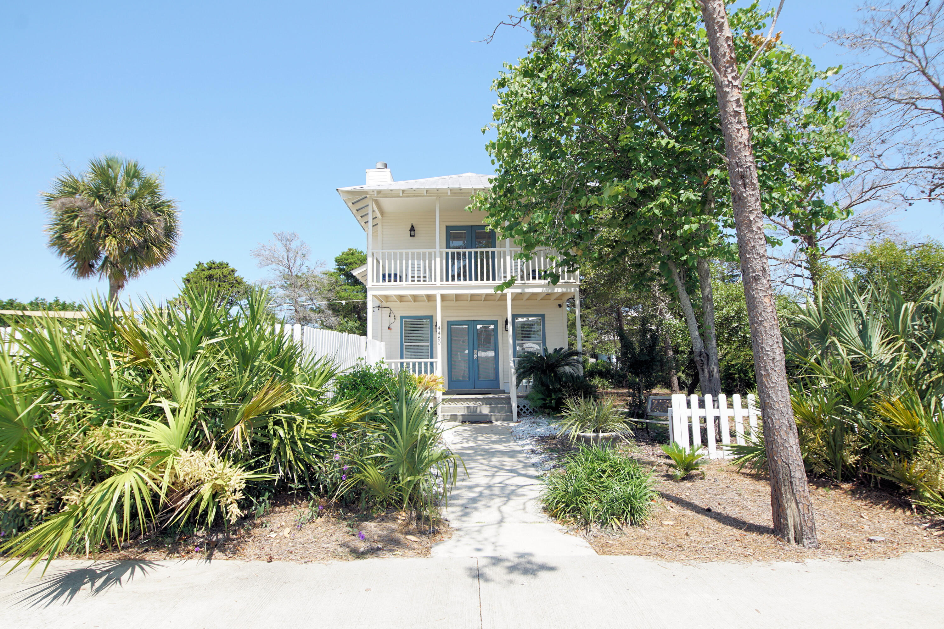 CRYSTAL BEACH COTTAGES PH 2 - Residential