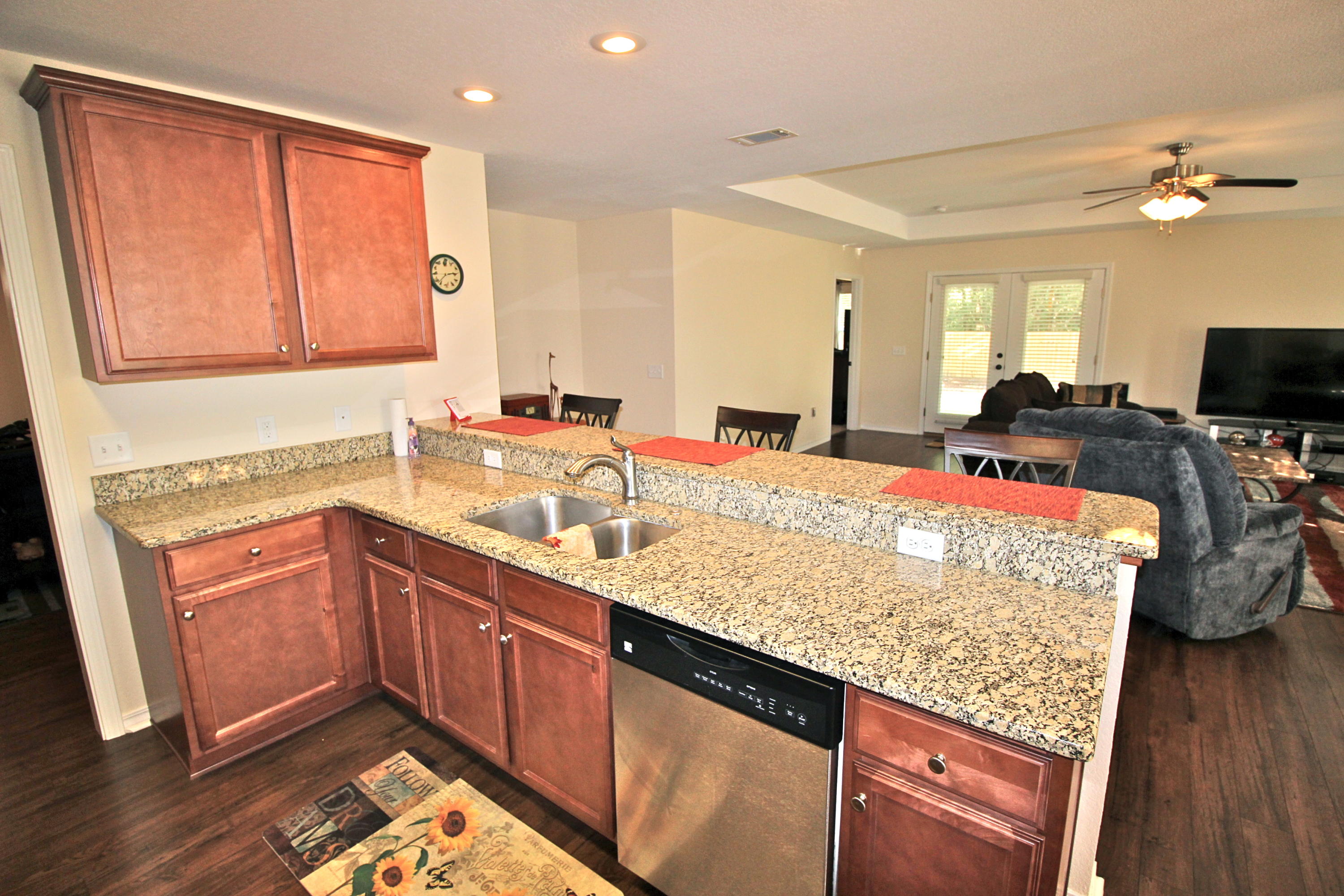 HUNTERS RIDGE - Residential