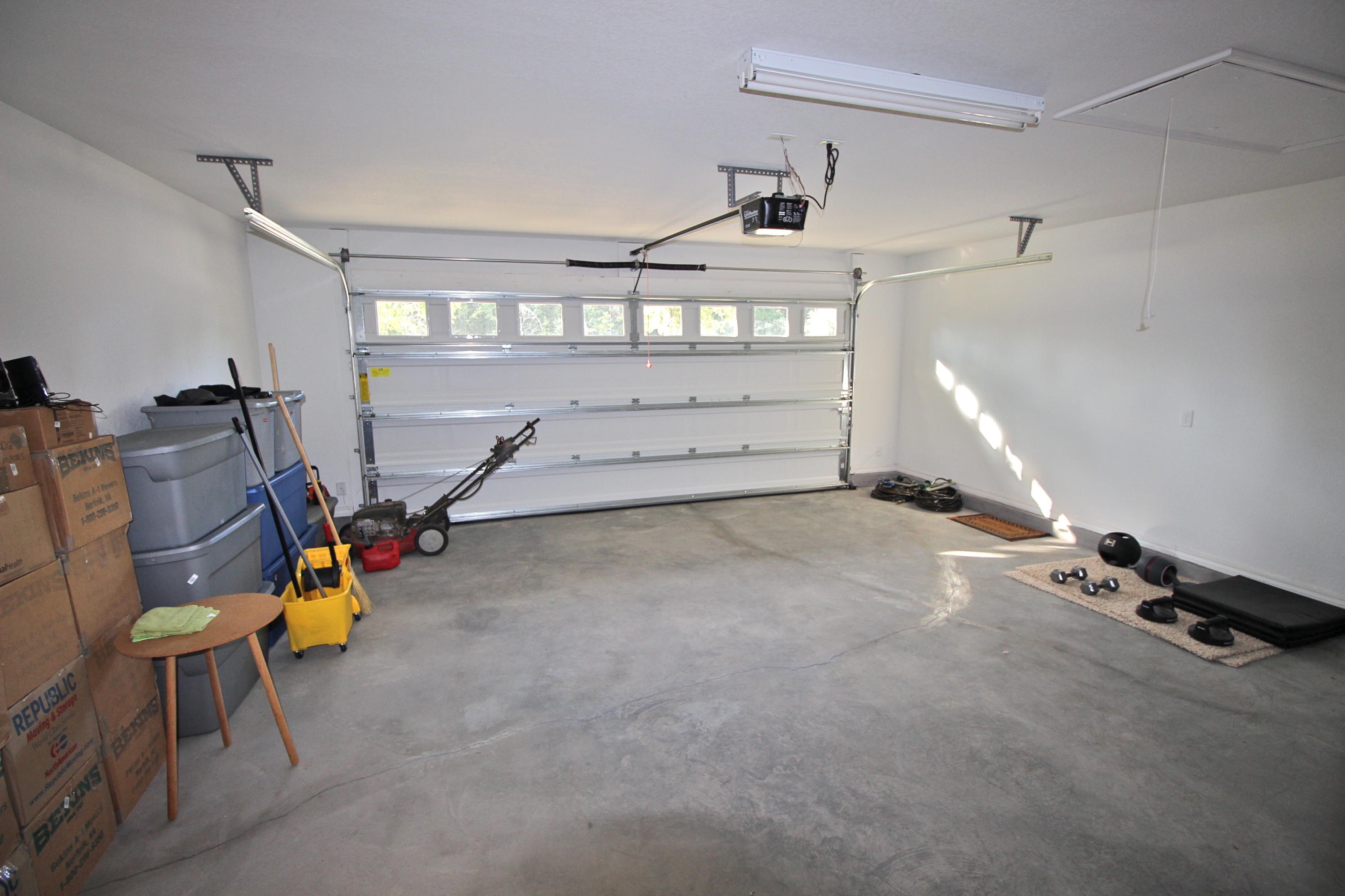 HUNTERS RIDGE - Residential