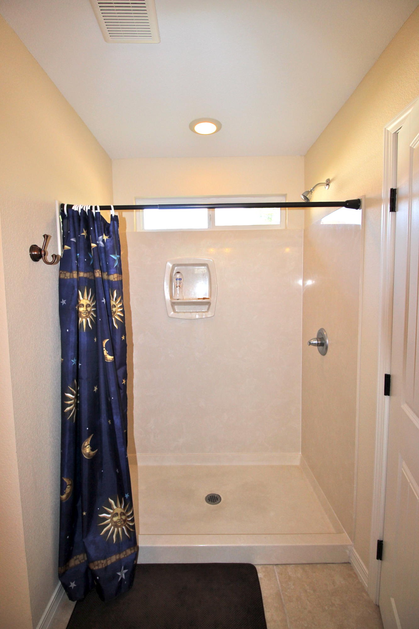 HUNTERS RIDGE - Residential