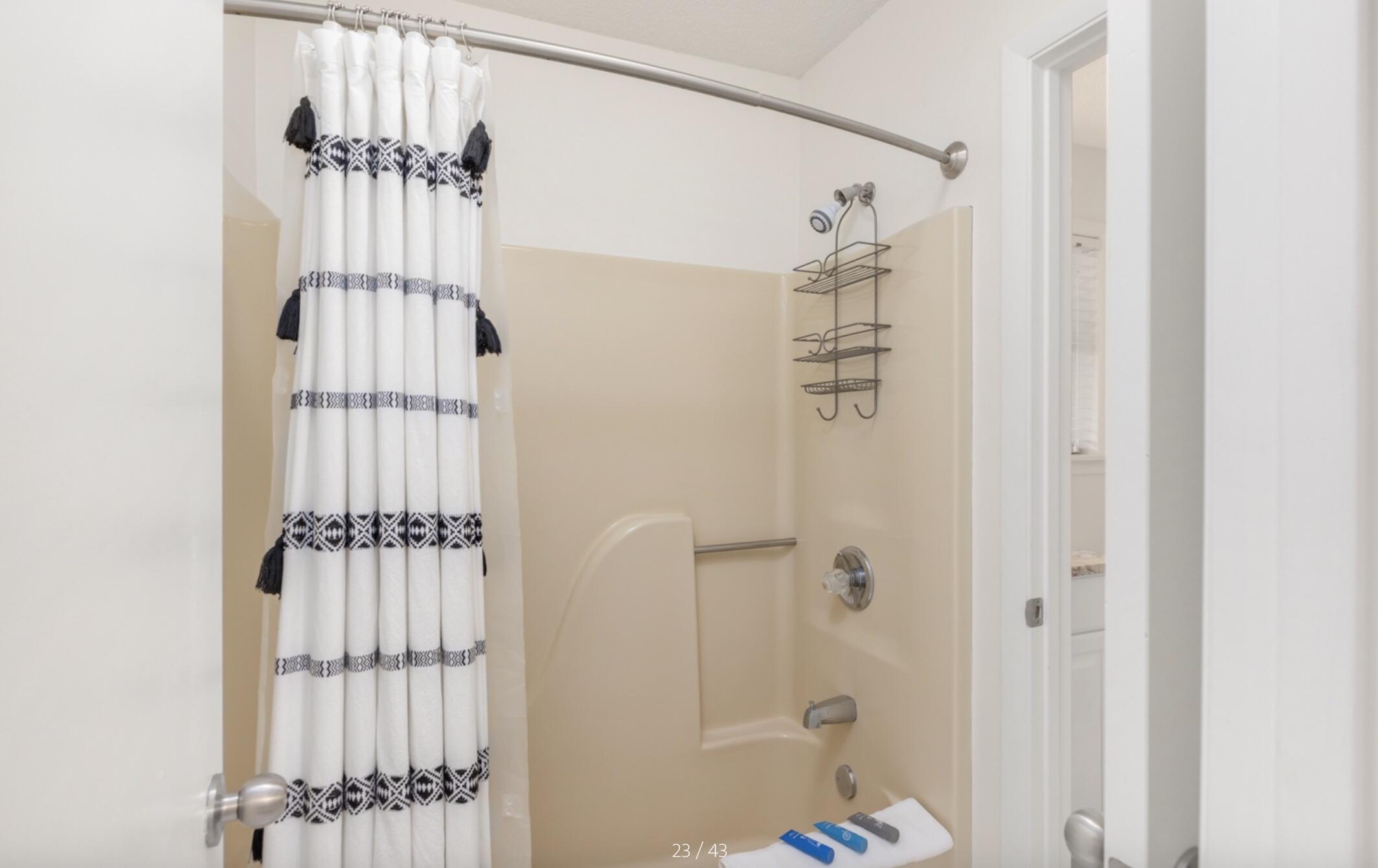 BEACHWOOD VILLAS CONDO - Residential