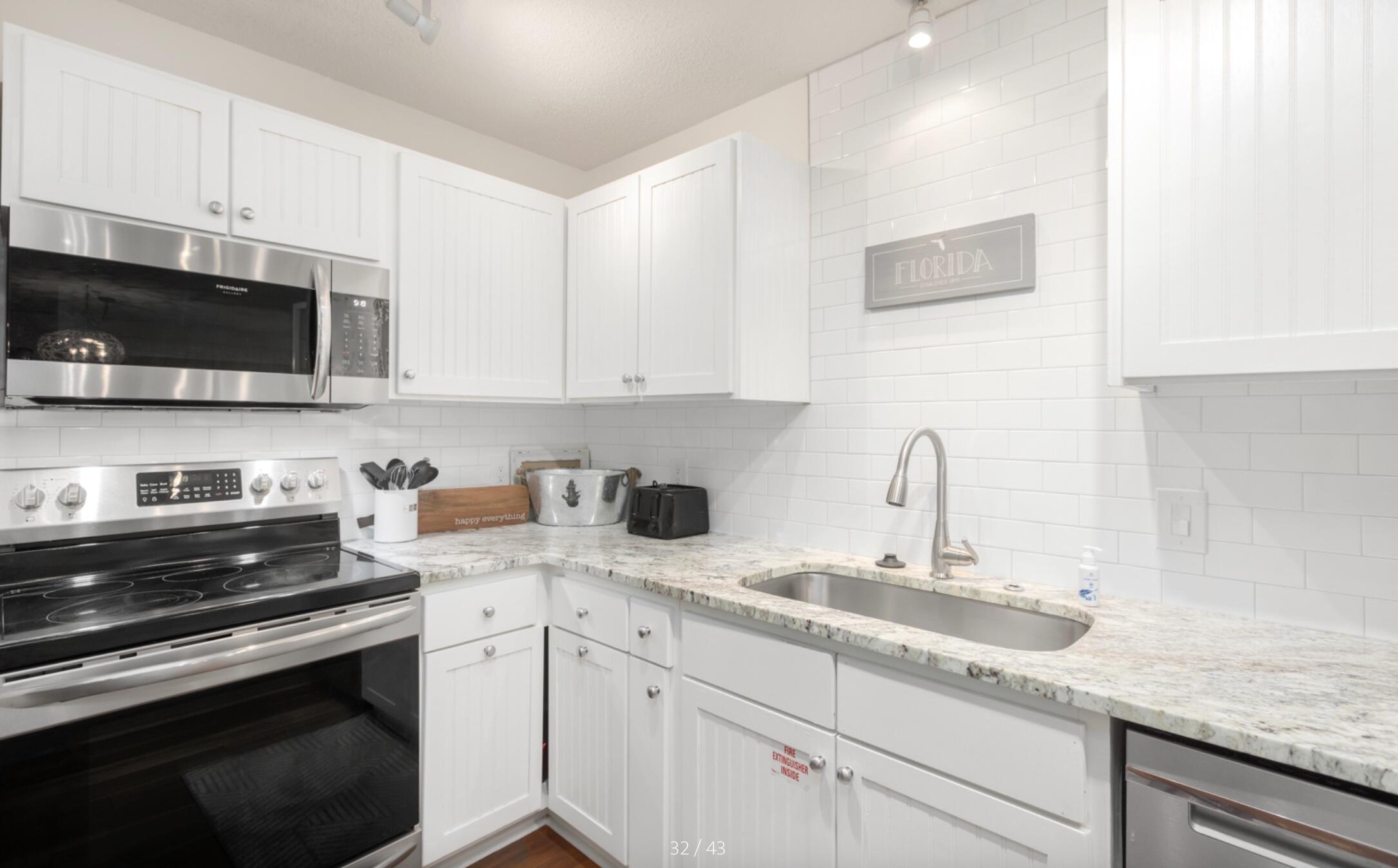 BEACHWOOD VILLAS CONDO - Residential