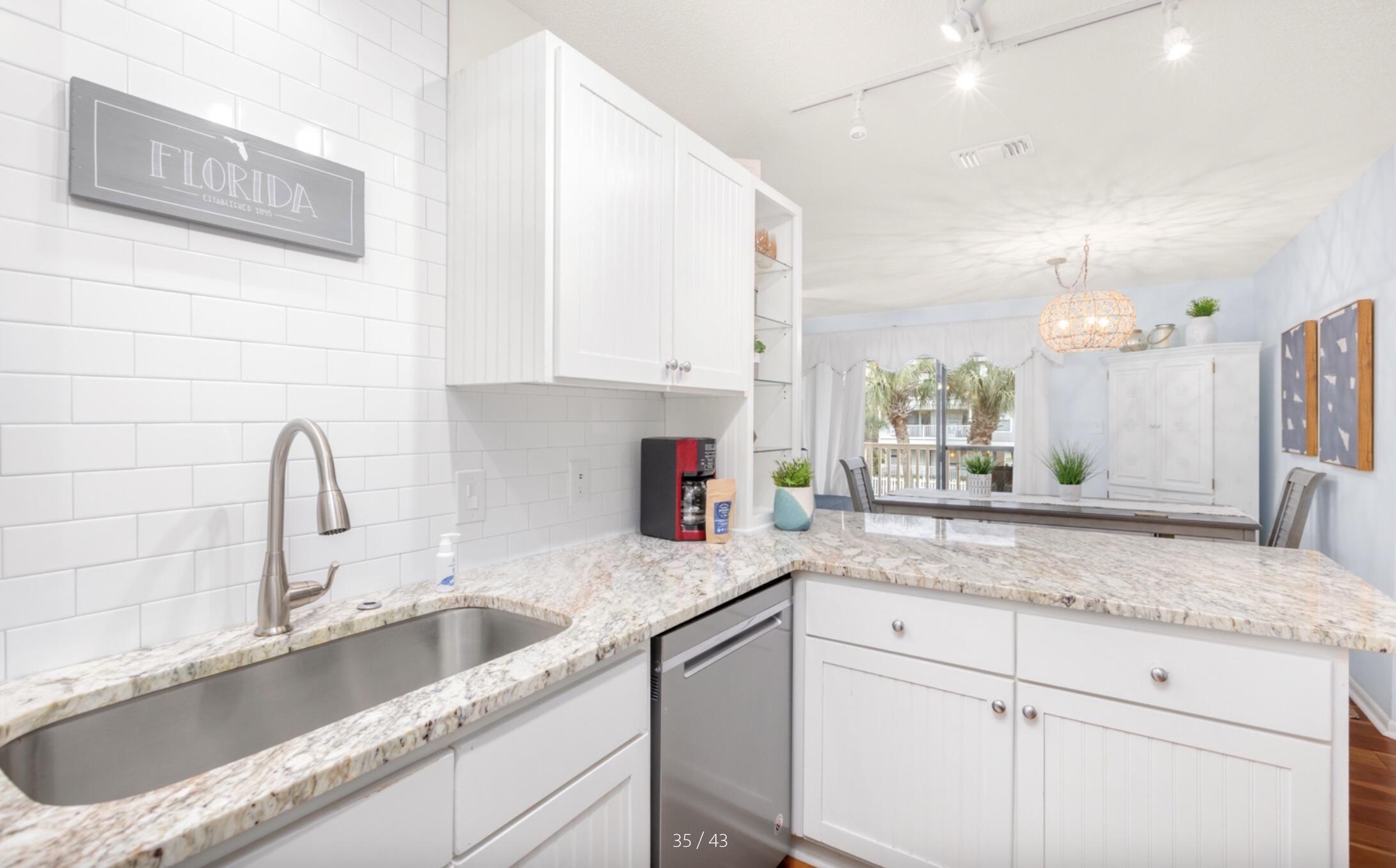 BEACHWOOD VILLAS CONDO - Residential