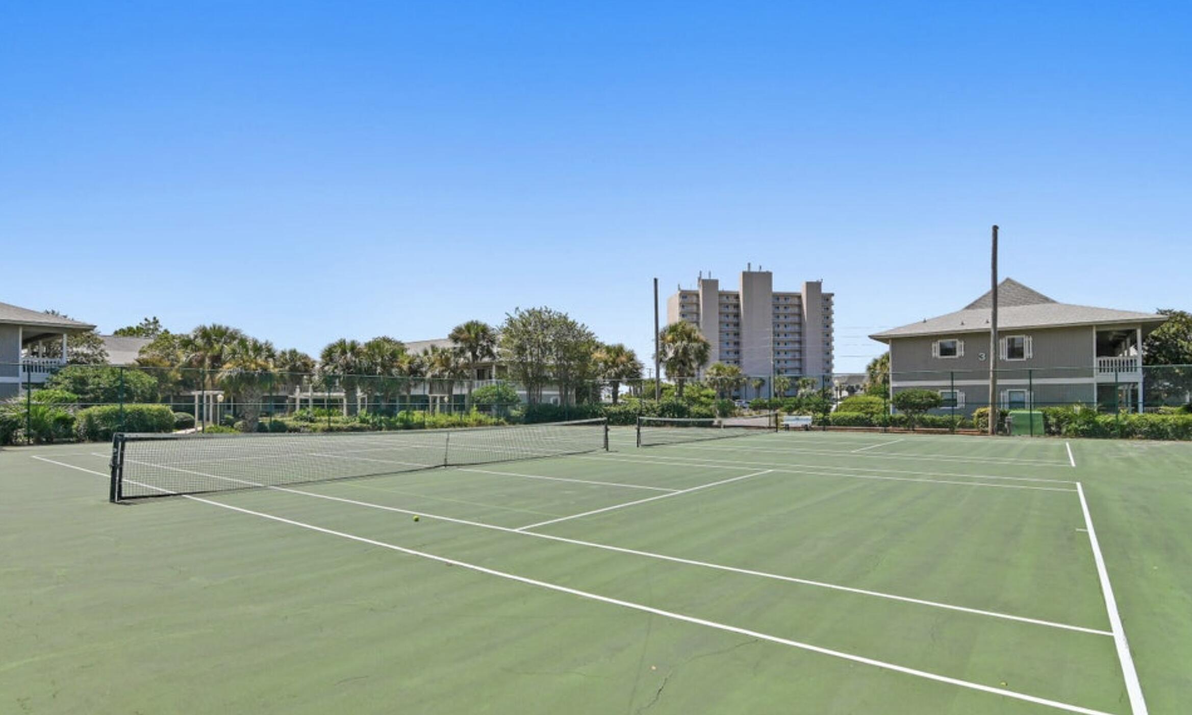 BEACHWOOD VILLAS CONDO - Residential