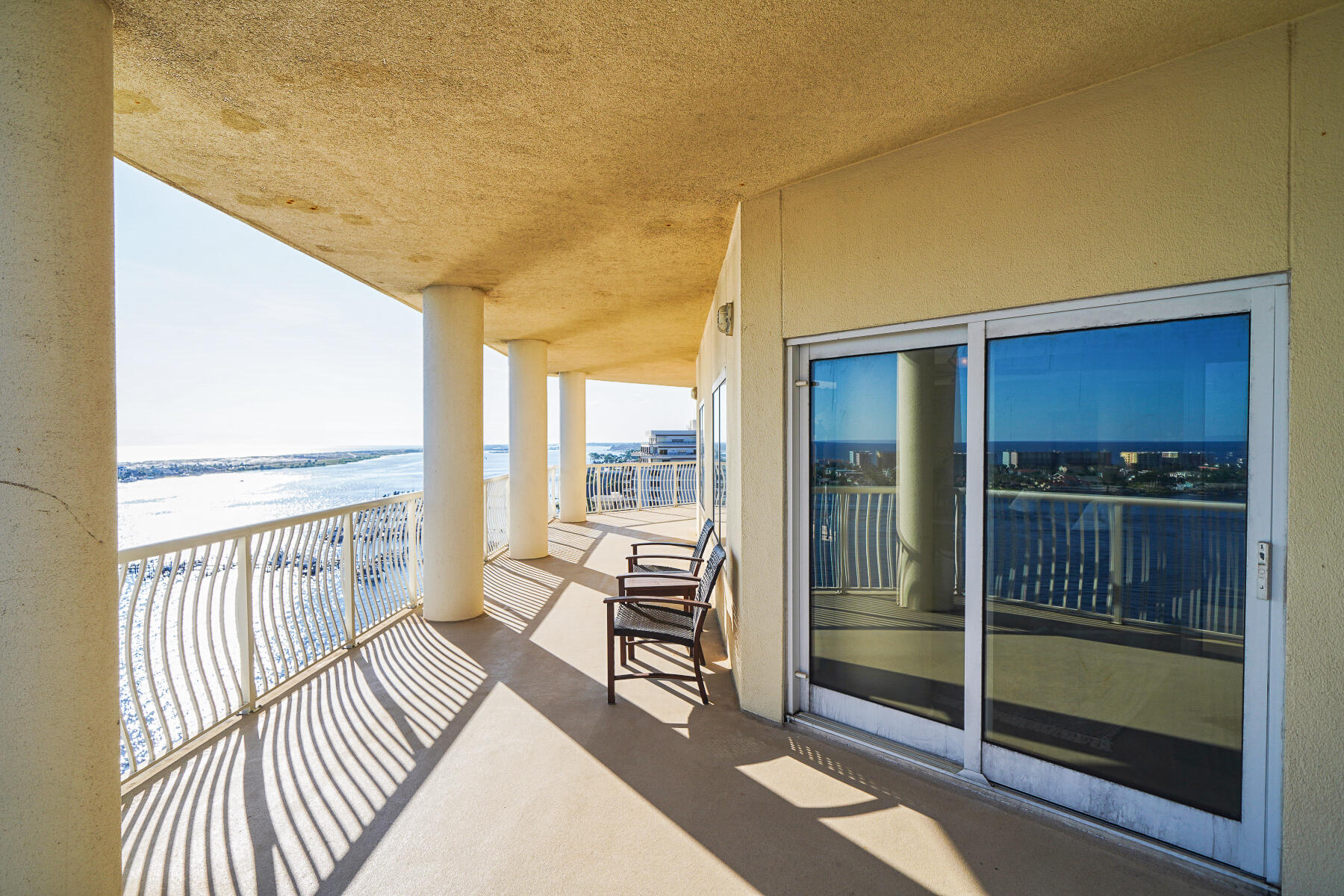 PRESIDIO YACHT CLUB - Residential