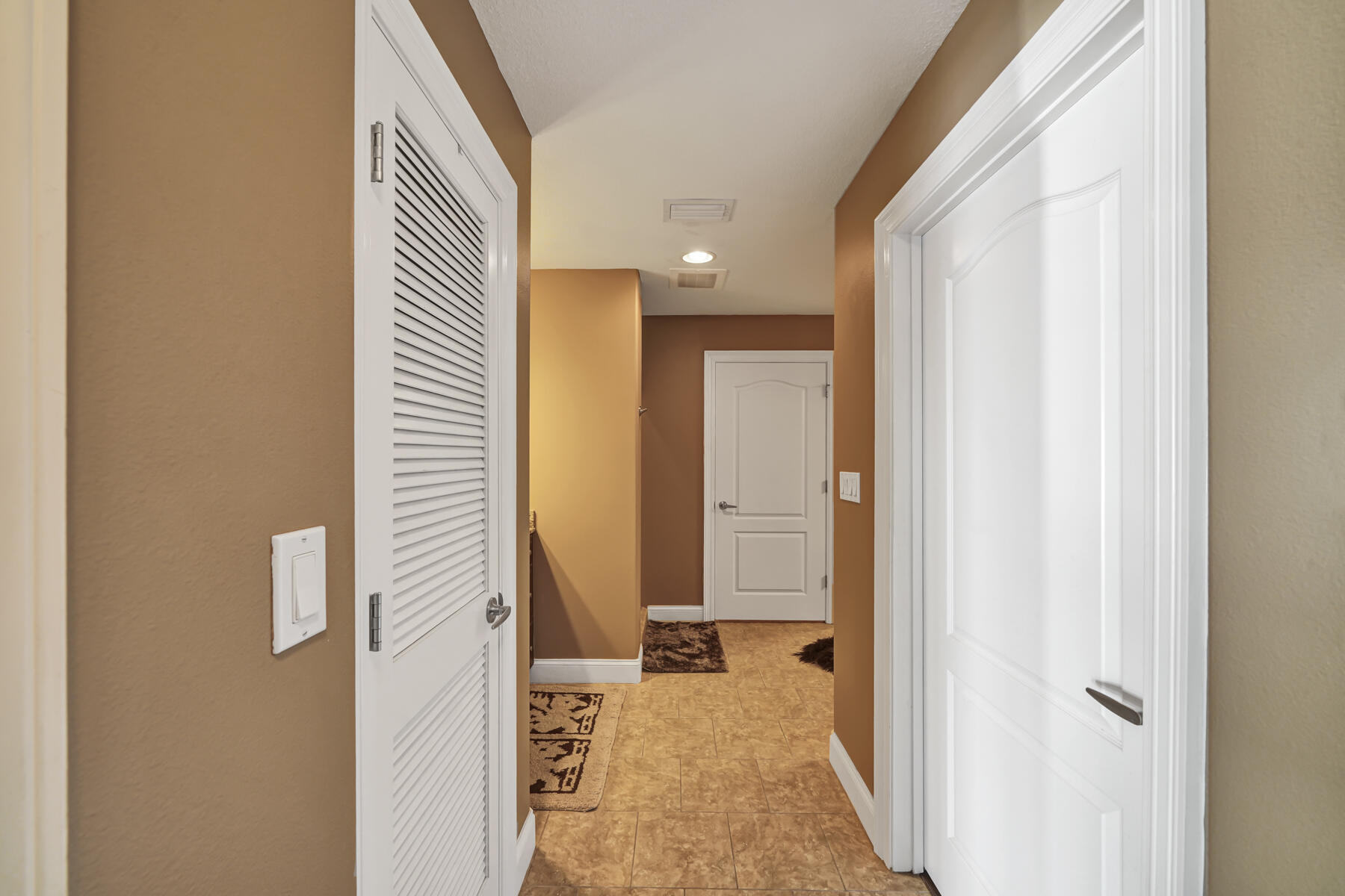 PRESIDIO YACHT CLUB - Residential