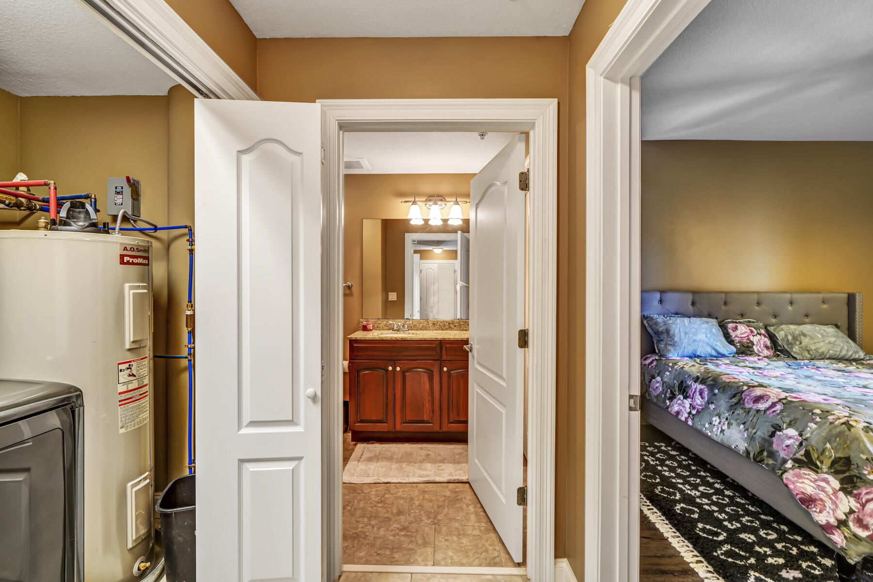 PRESIDIO YACHT CLUB - Residential