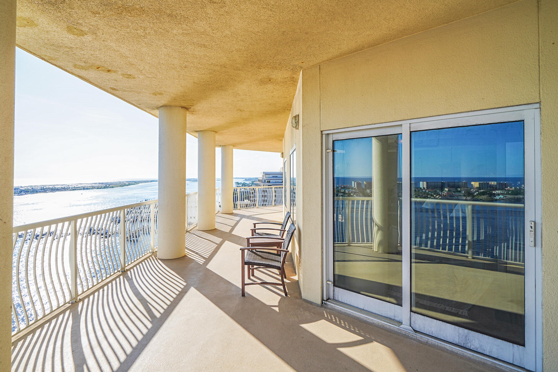 PRESIDIO YACHT CLUB - Residential