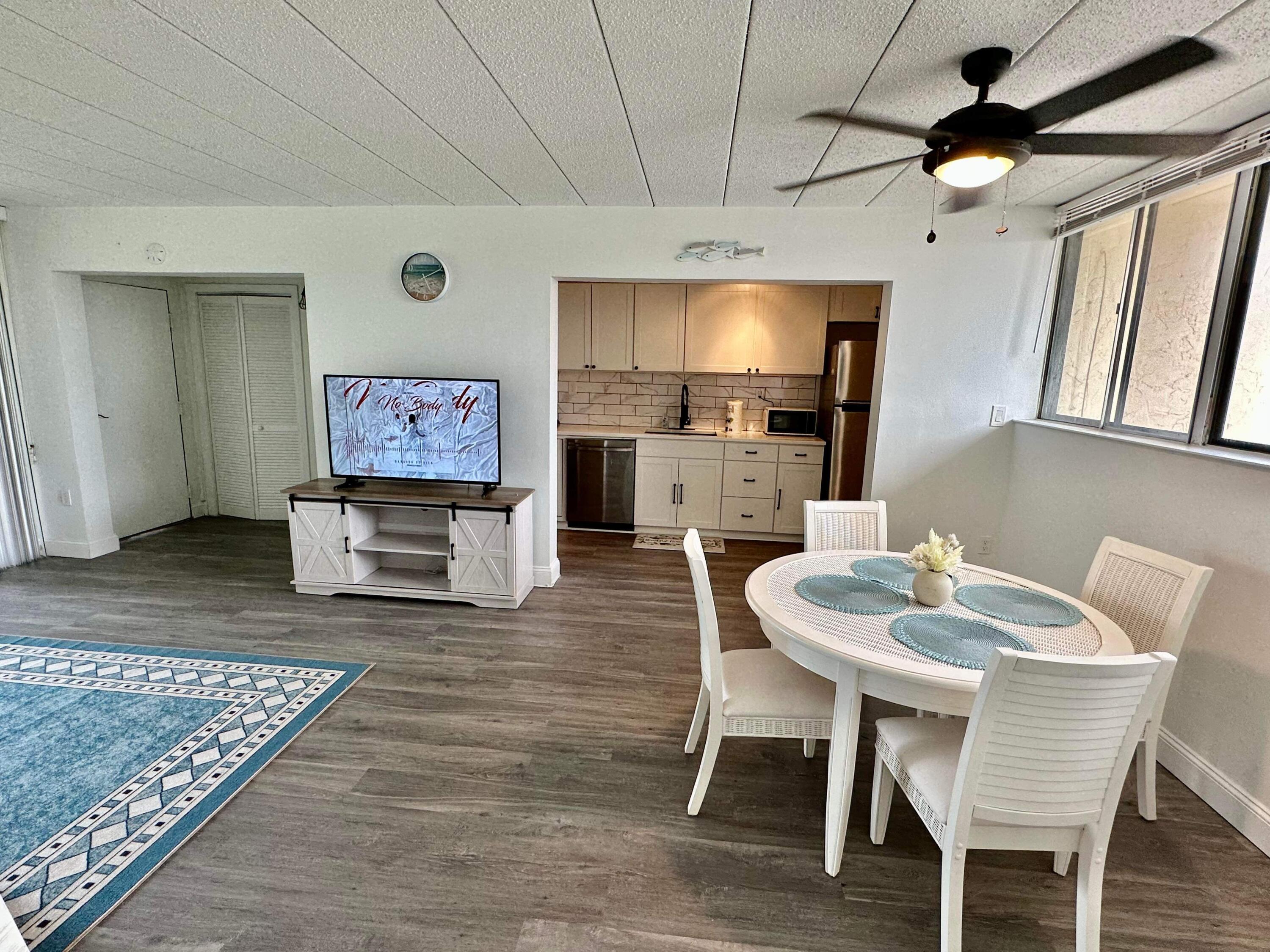 SEA PALM CONDO - Residential