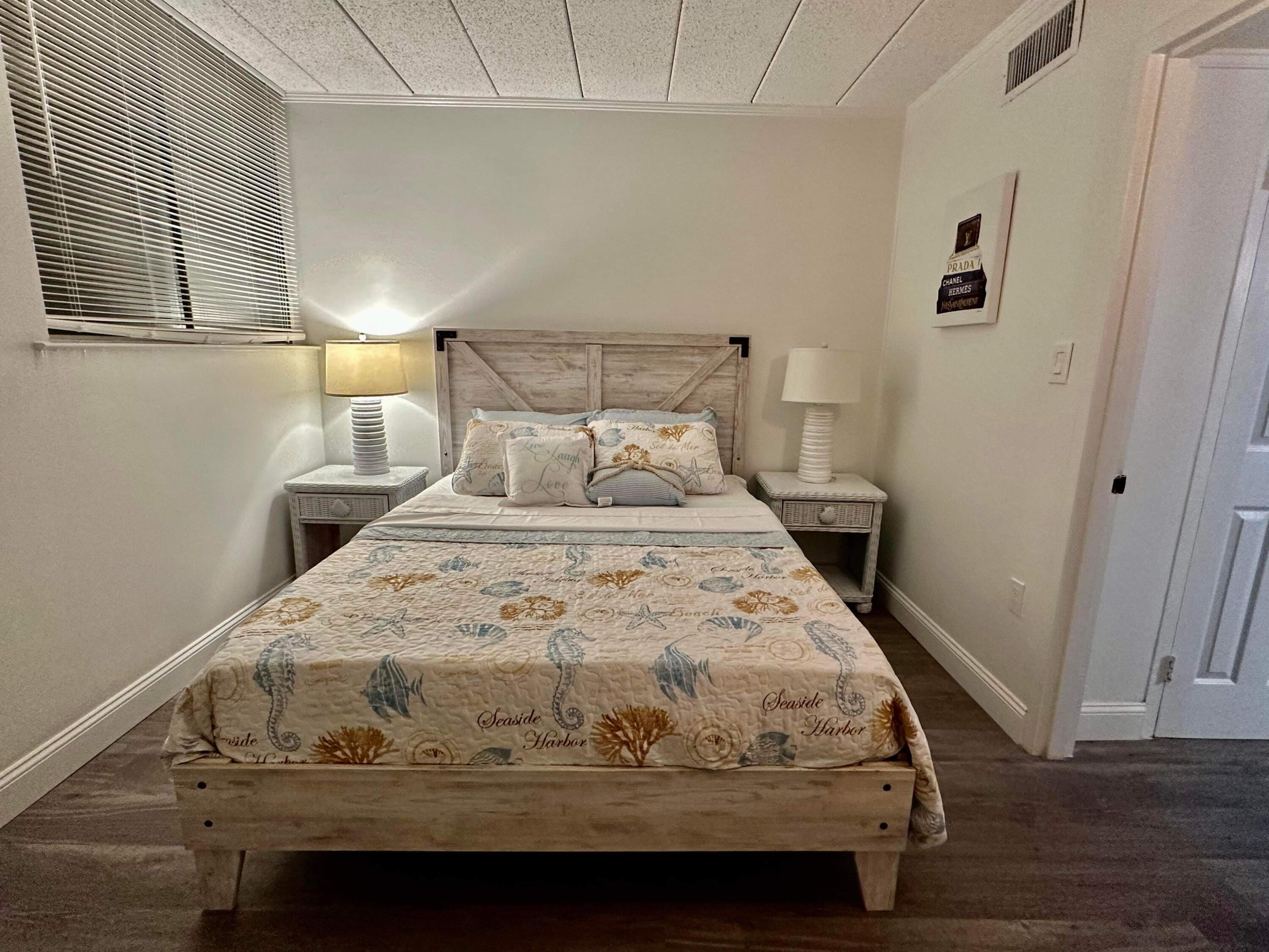 SEA PALM CONDO - Residential