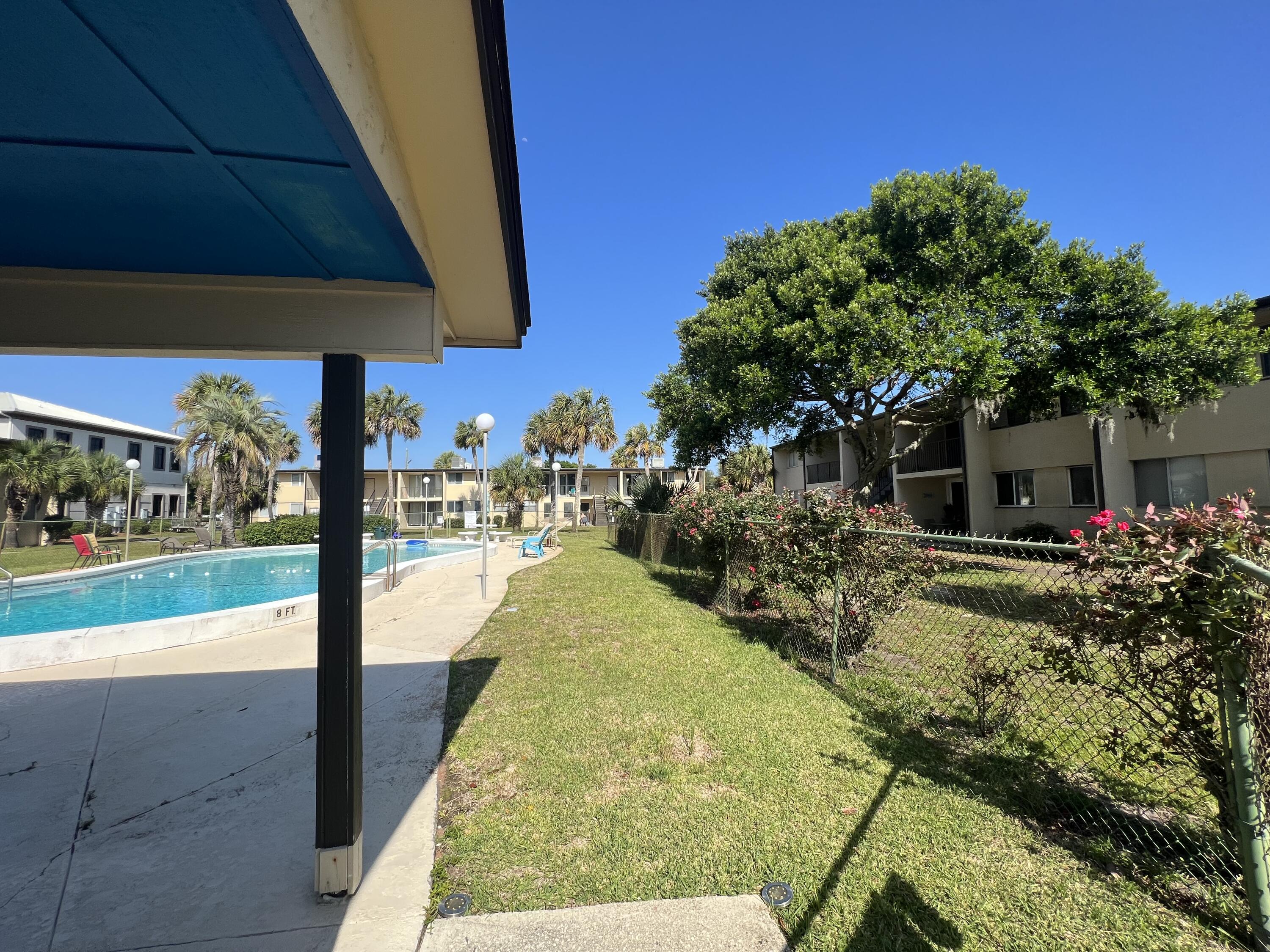 SEA PALM CONDO - Residential