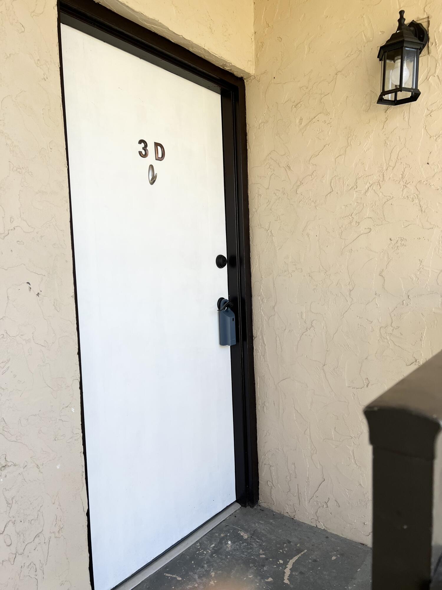 SEA PALM CONDO - Residential