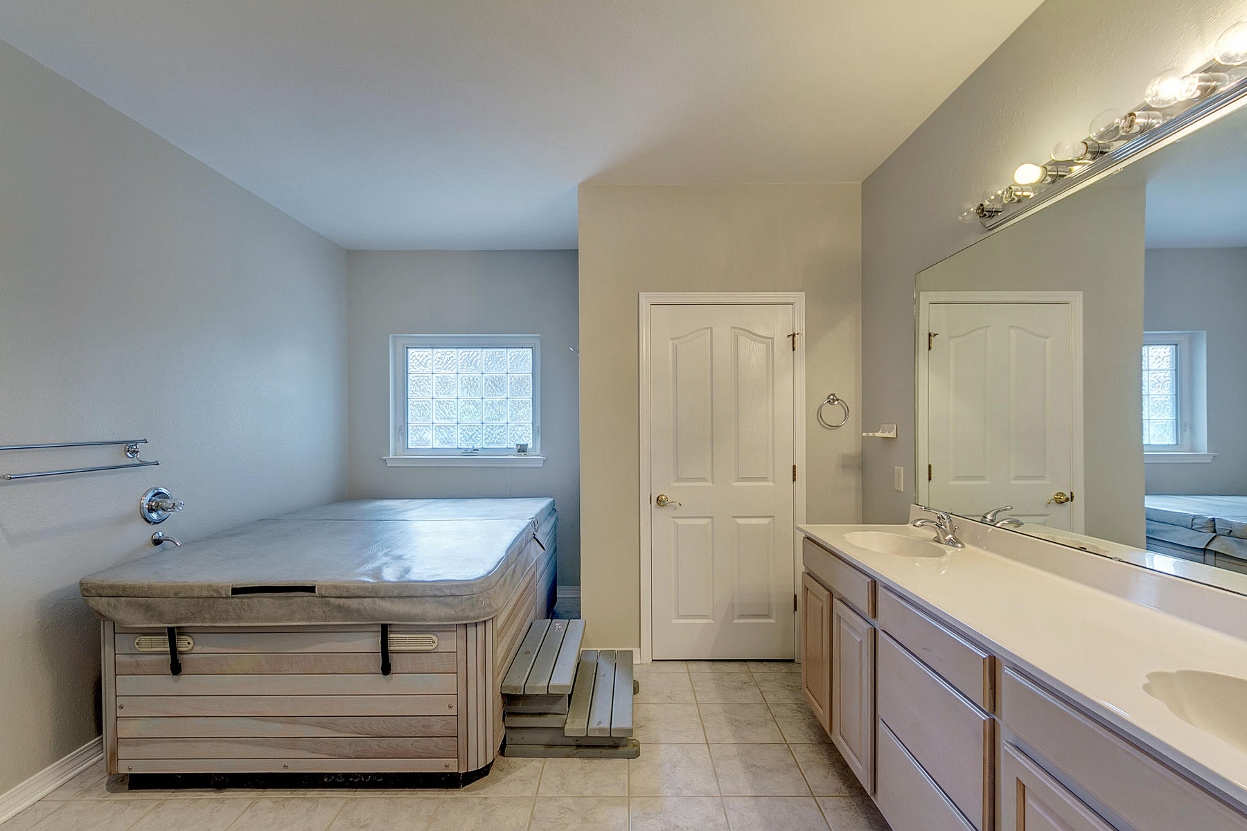 RAINTREE ESTATES - Residential