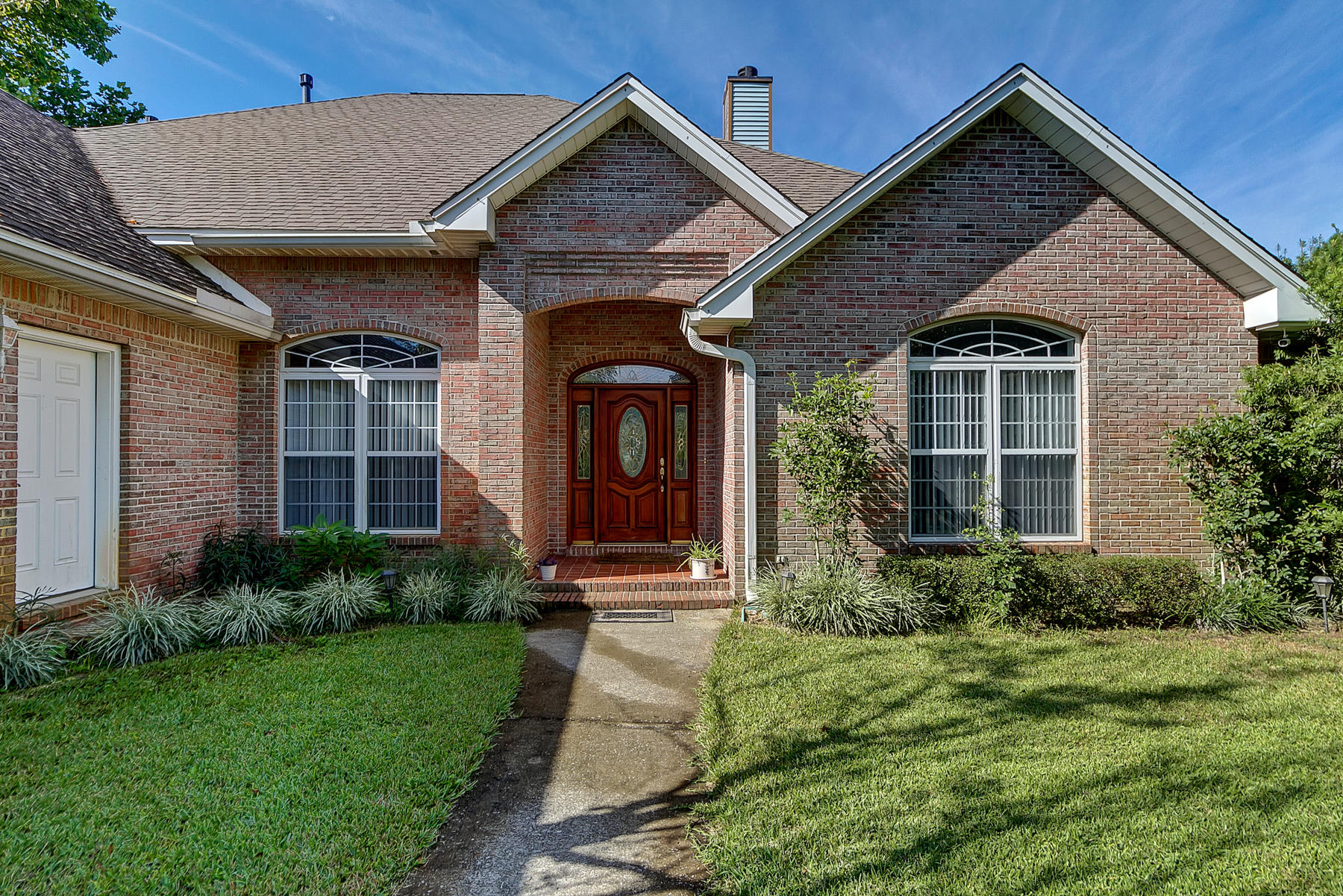 RAINTREE ESTATES - Residential