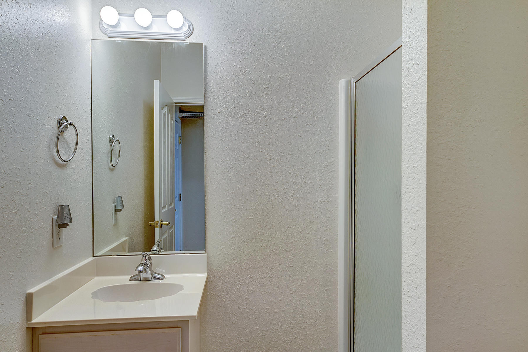 RAINTREE ESTATES - Residential