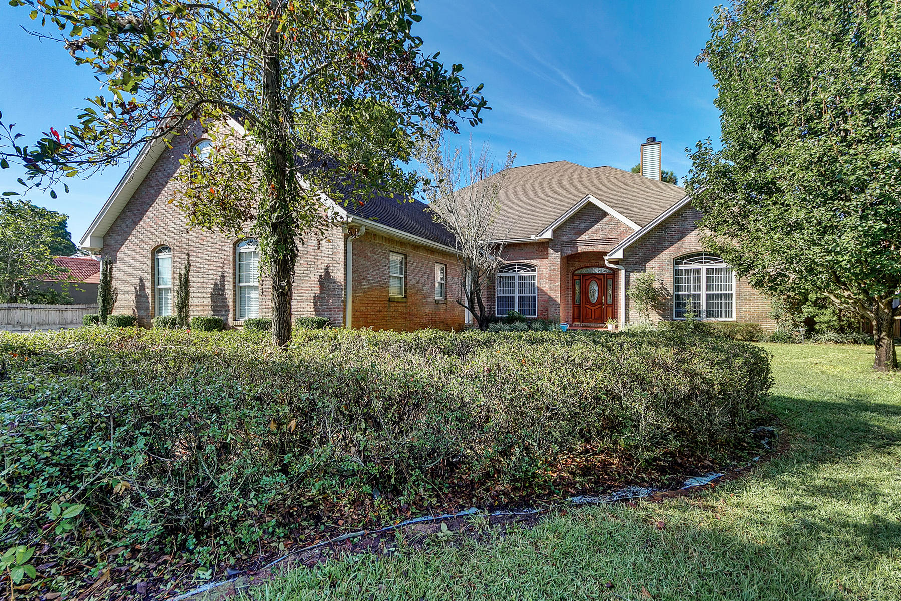 RAINTREE ESTATES - Residential