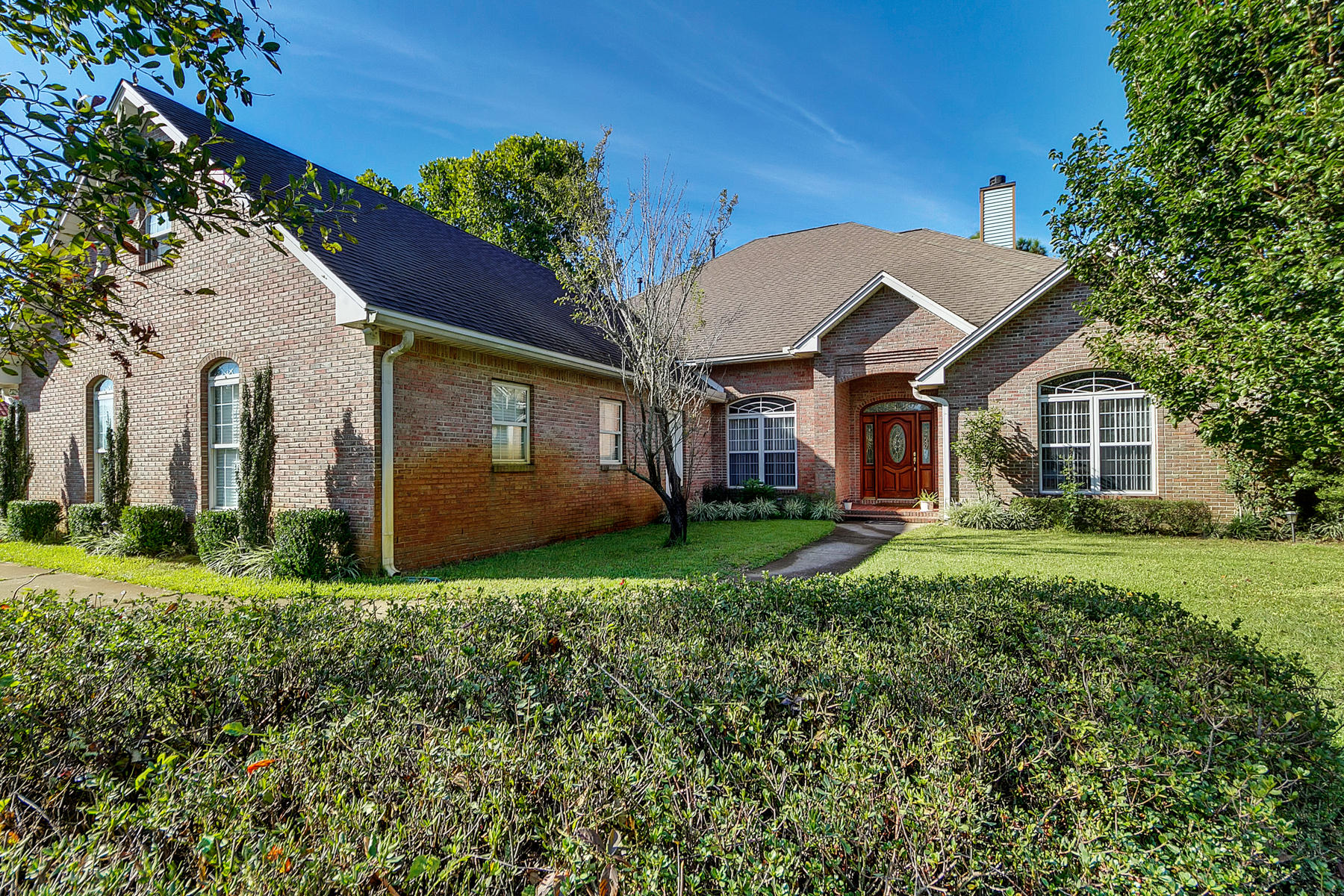 RAINTREE ESTATES - Residential