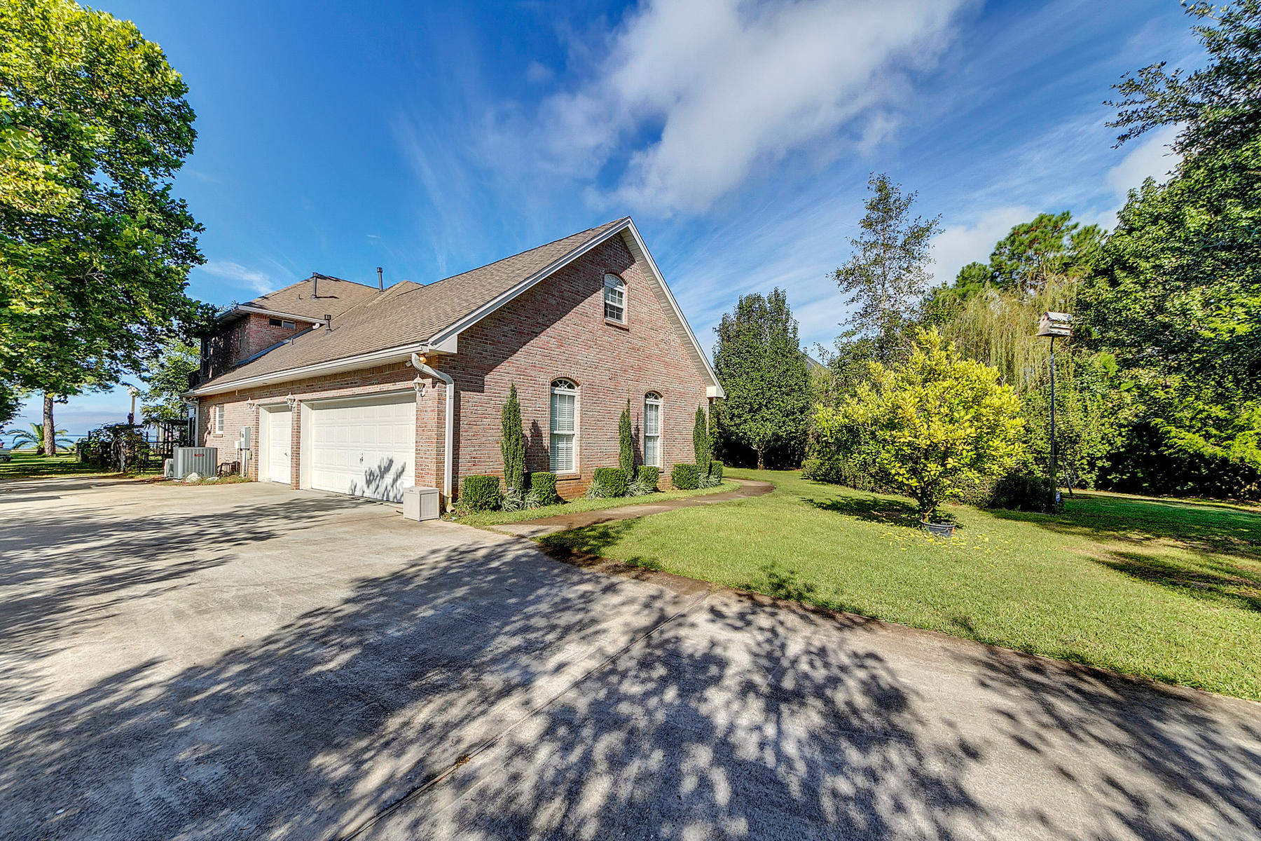 RAINTREE ESTATES - Residential