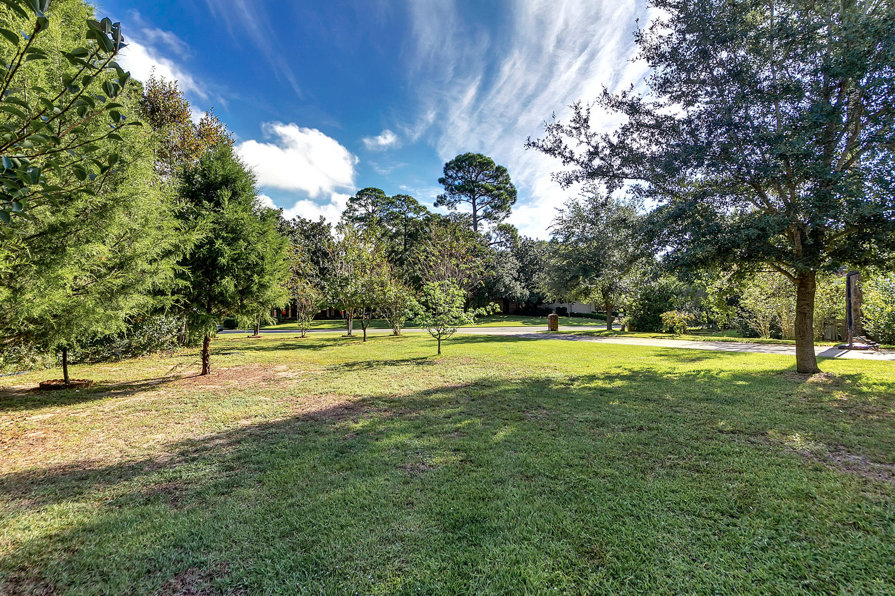 RAINTREE ESTATES - Residential