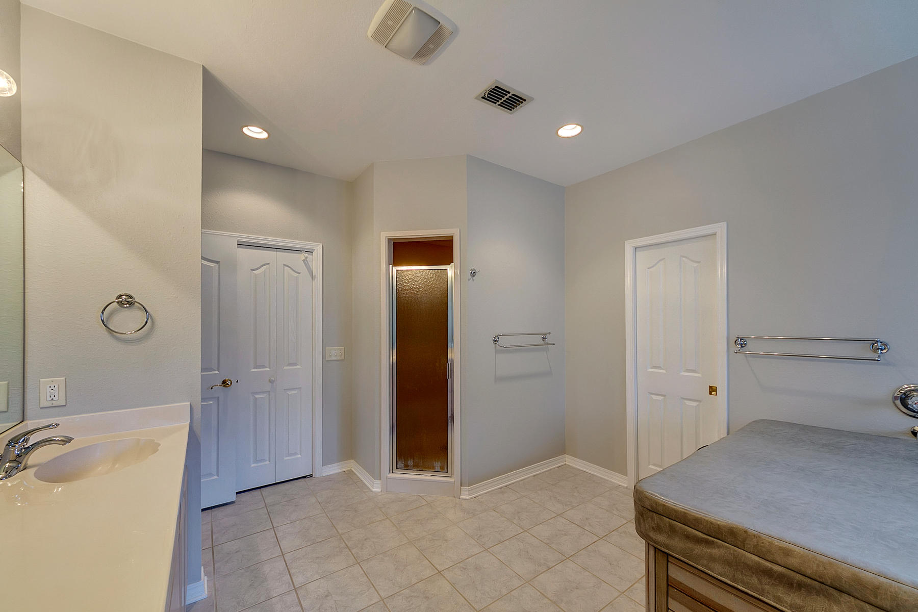 RAINTREE ESTATES - Residential