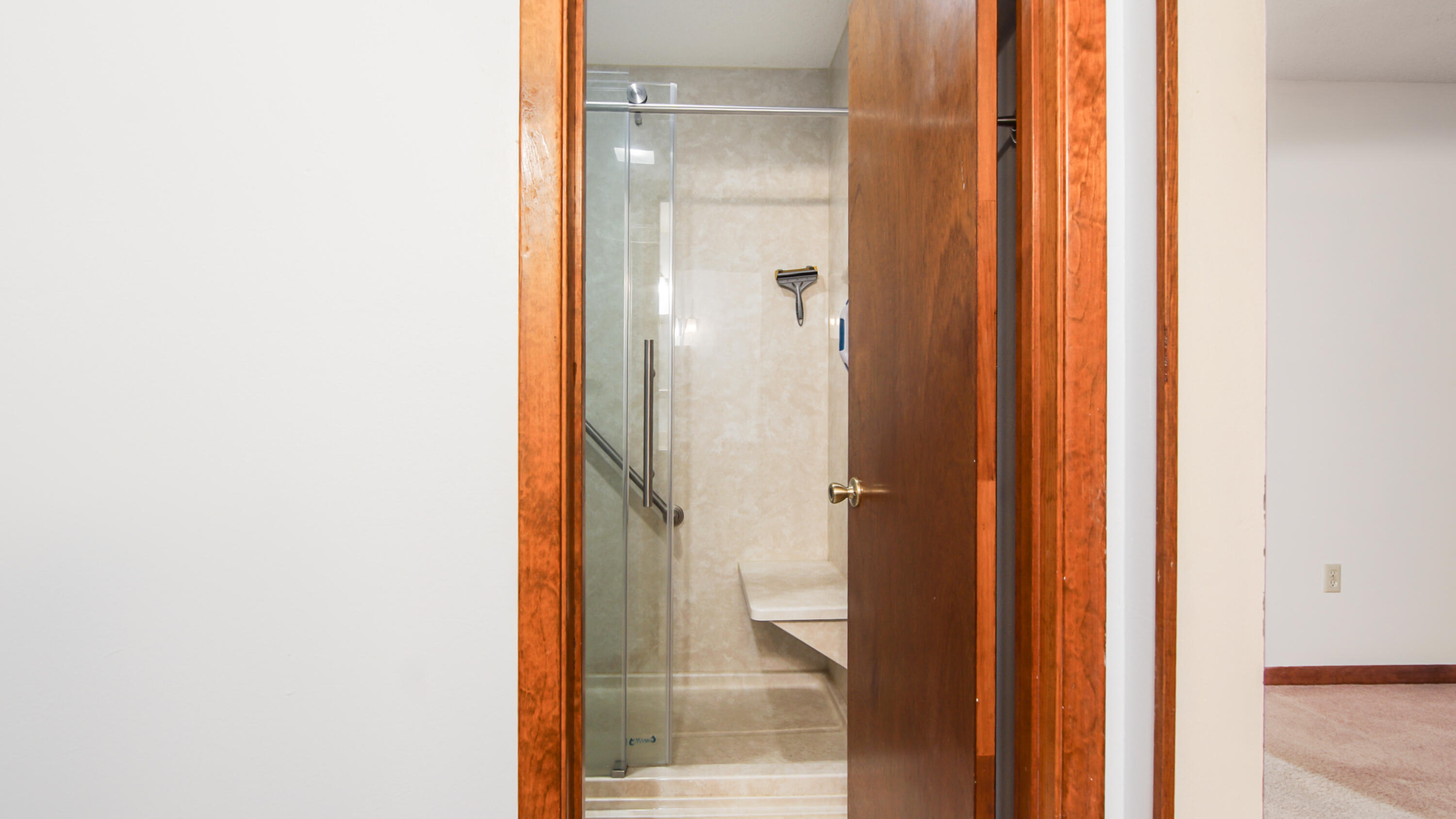 ROYAL OAK VILLAS BLUEWATER BAY - Residential
