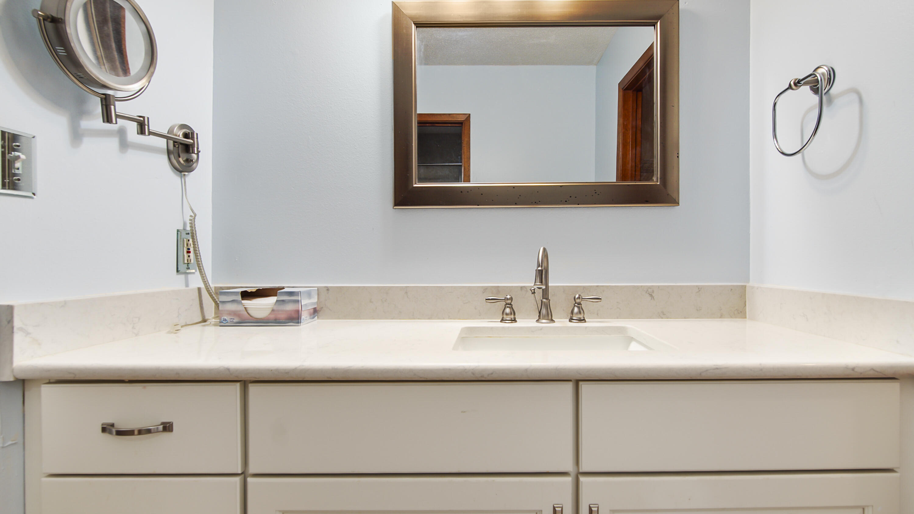 ROYAL OAK VILLAS BLUEWATER BAY - Residential