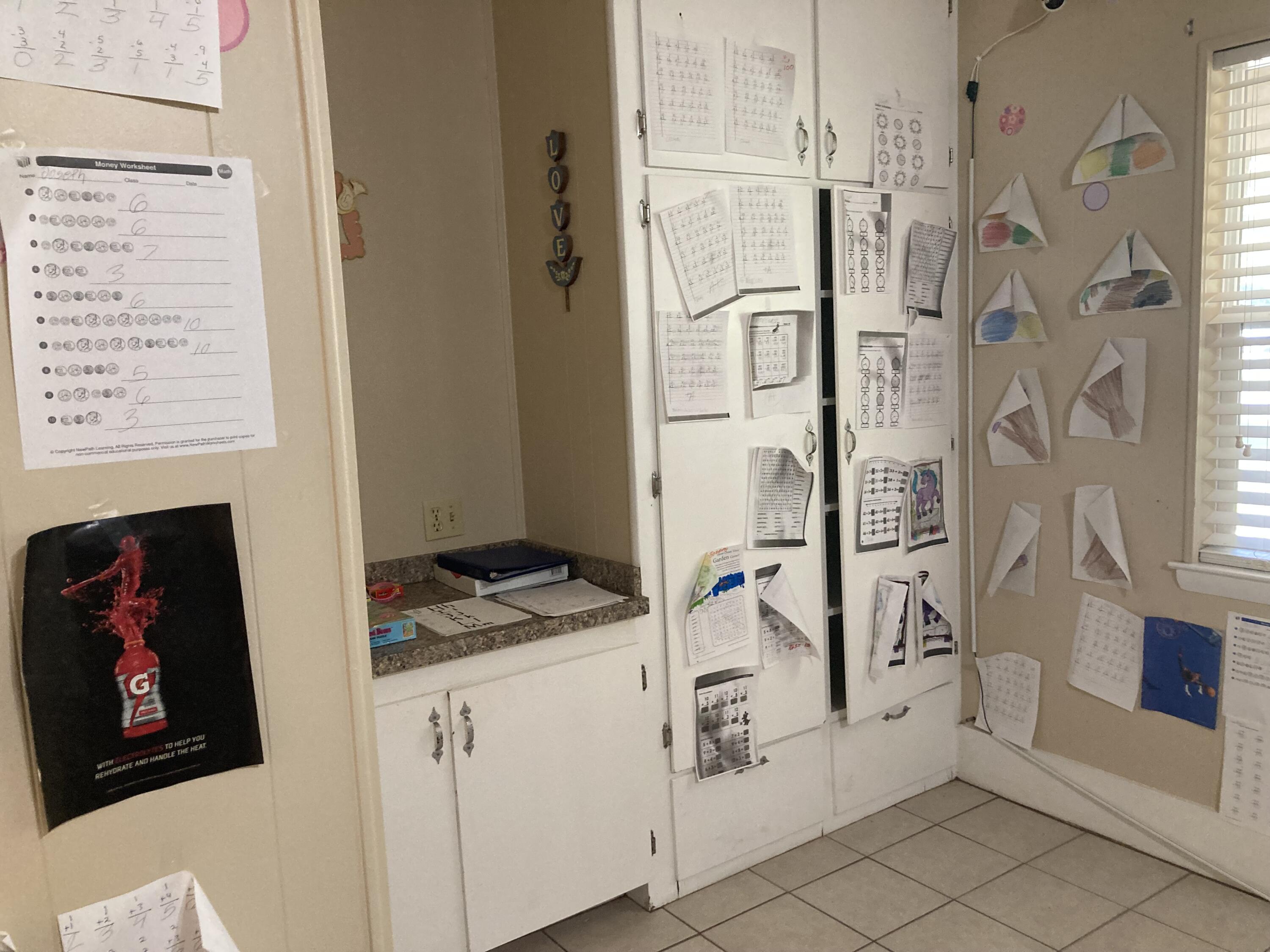 COLONIAL ESTATES - Residential