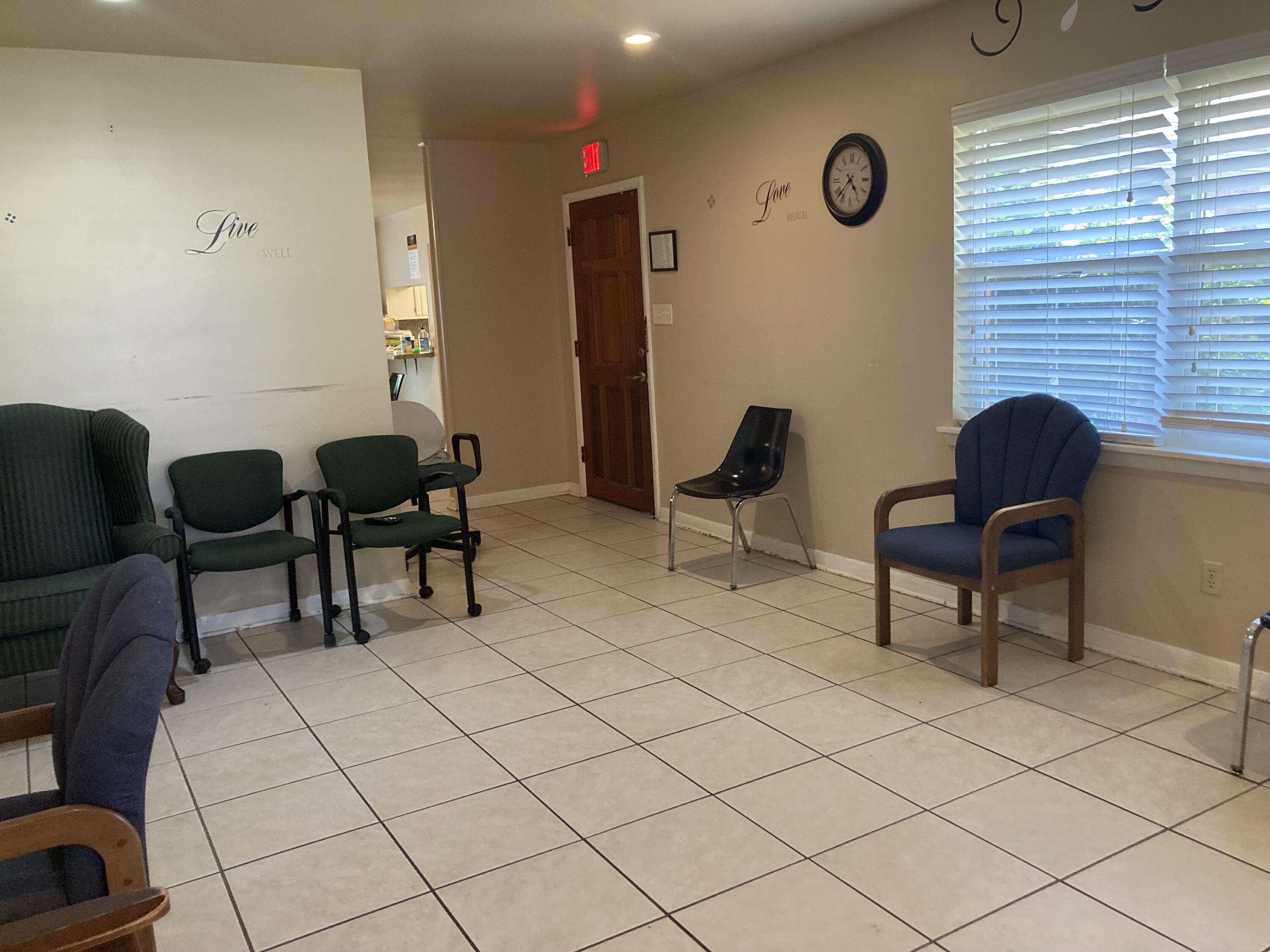 COLONIAL ESTATES - Residential