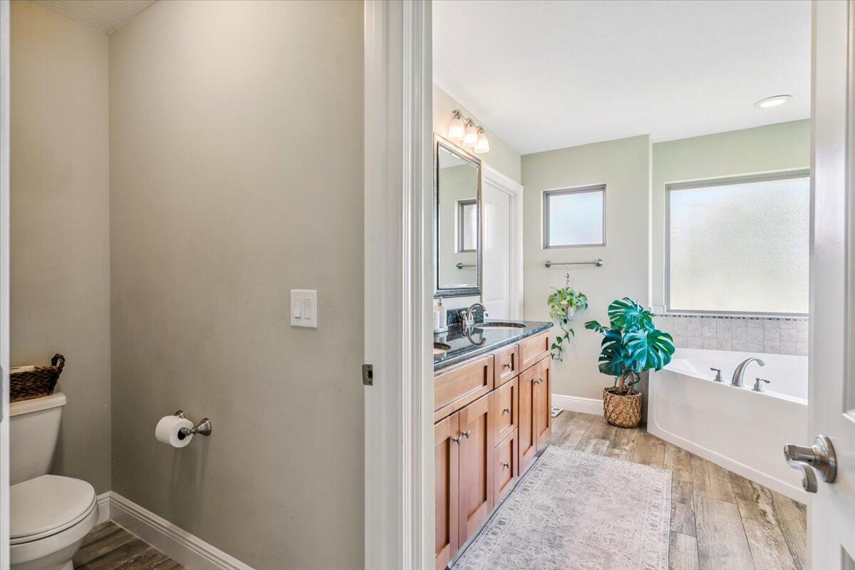 SANTA ROSA SHORES EAST - Residential