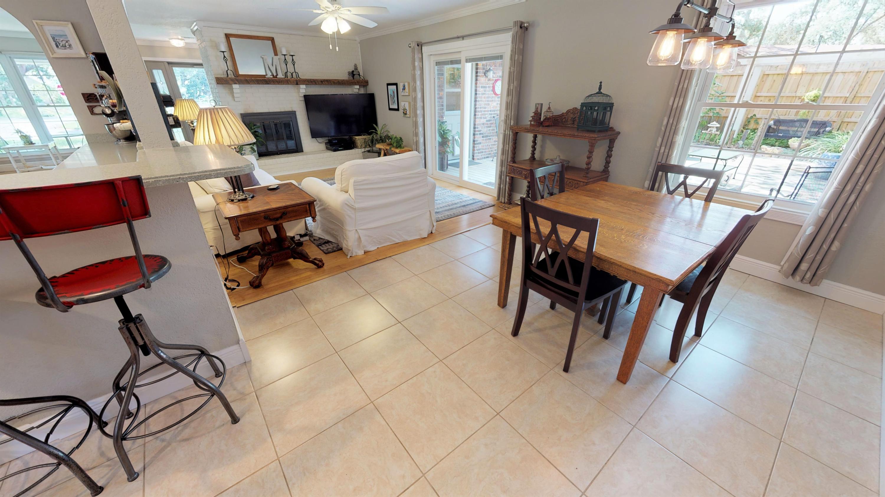 PINEWOOD ESTATES - Residential