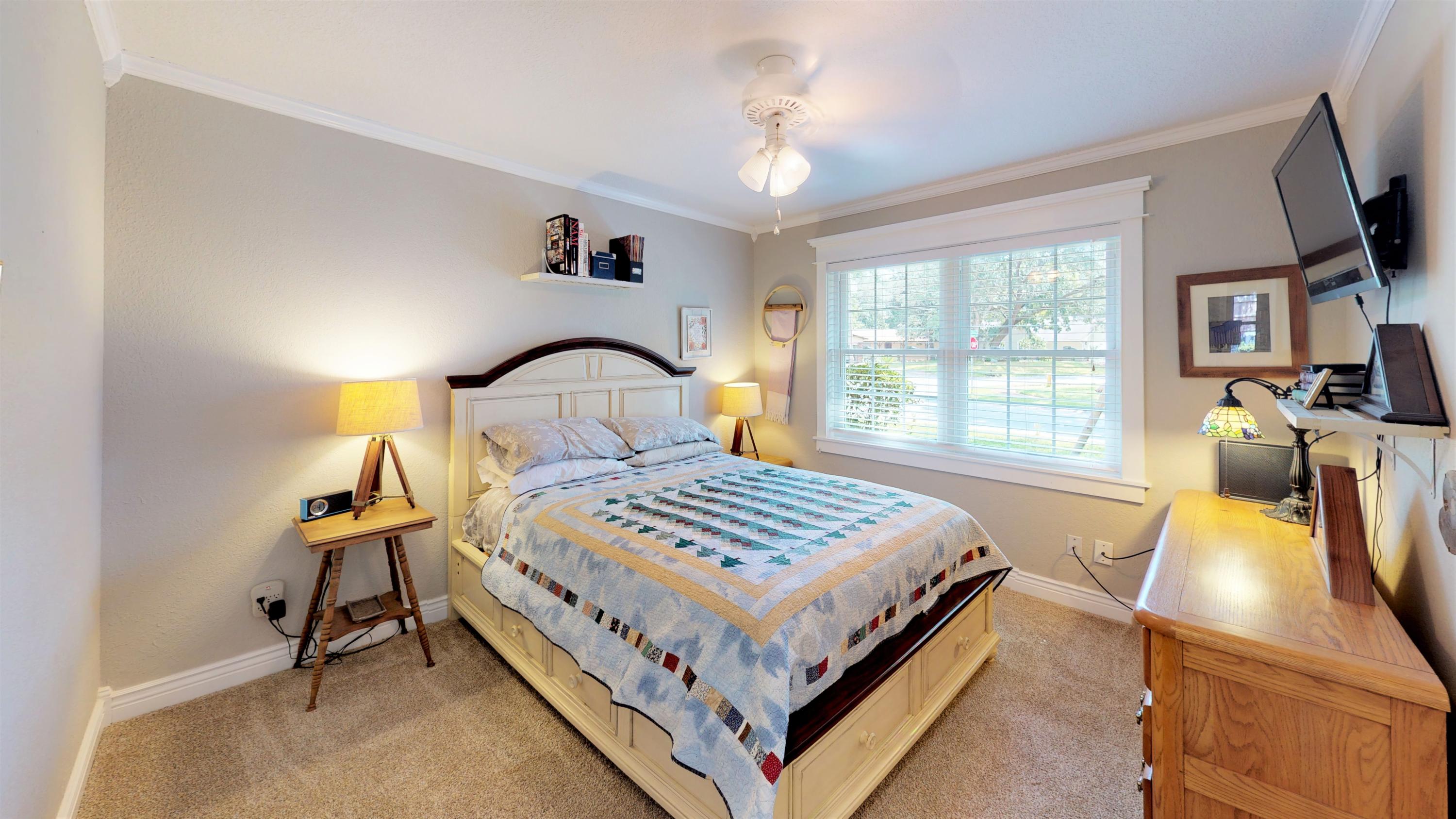 PINEWOOD ESTATES - Residential