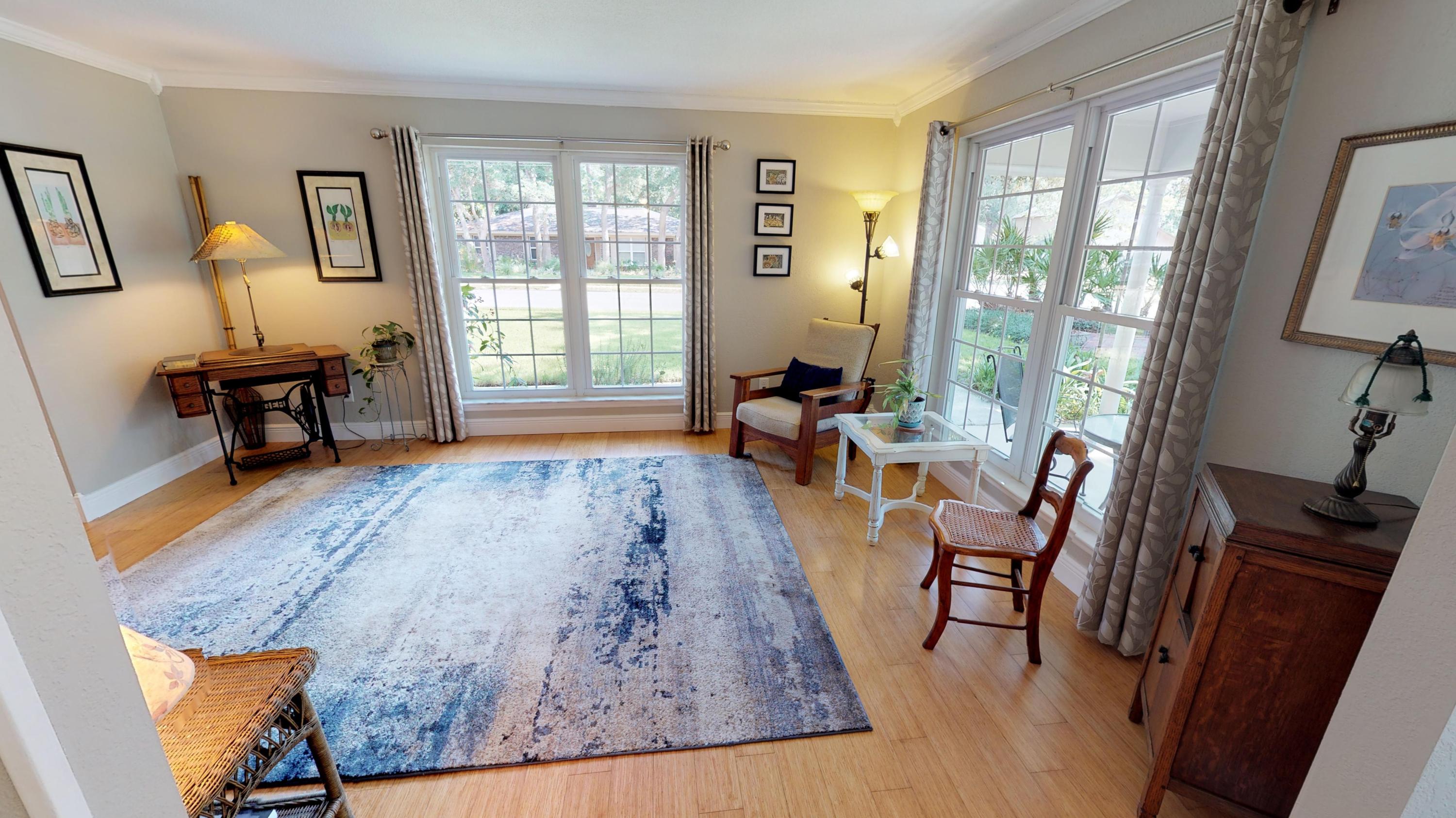 PINEWOOD ESTATES - Residential