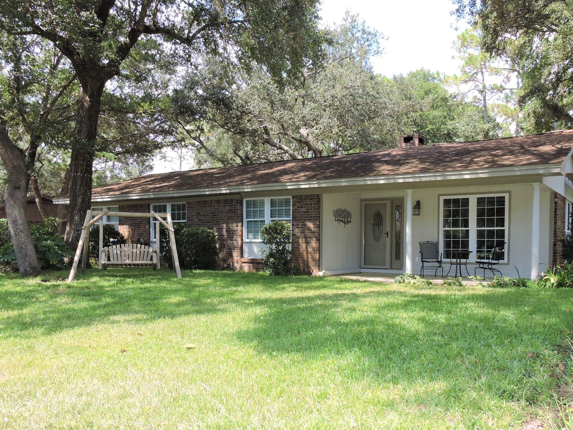 PINEWOOD ESTATES - Residential