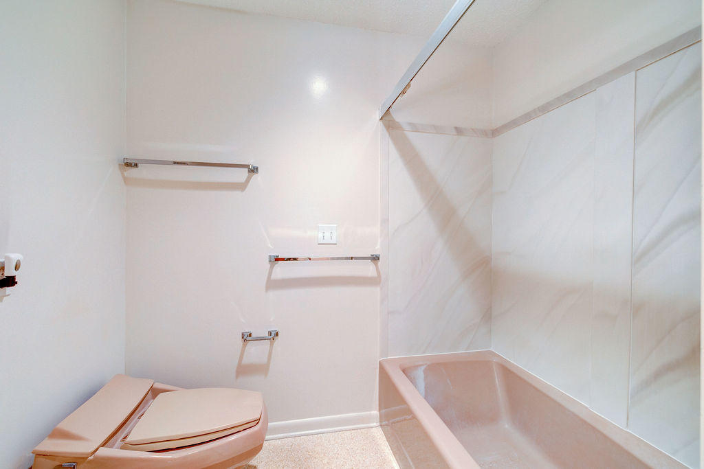 ROCKY BAYOU COUNTRY CLUB ESTATES 1 - Residential