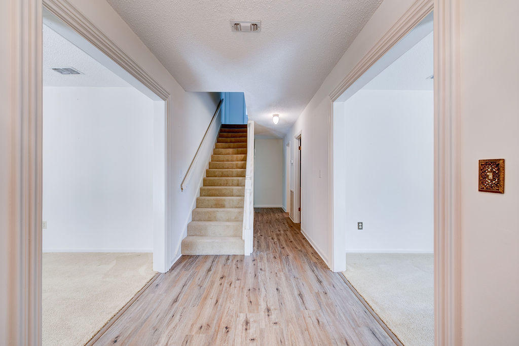 ROCKY BAYOU COUNTRY CLUB ESTATES 1 - Residential