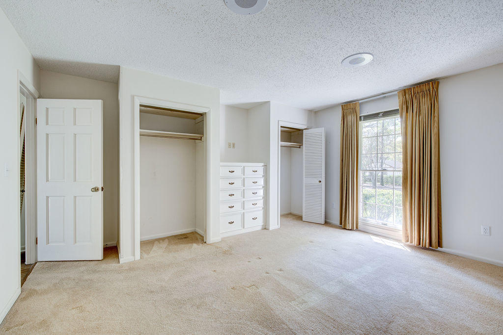 ROCKY BAYOU COUNTRY CLUB ESTATES 1 - Residential