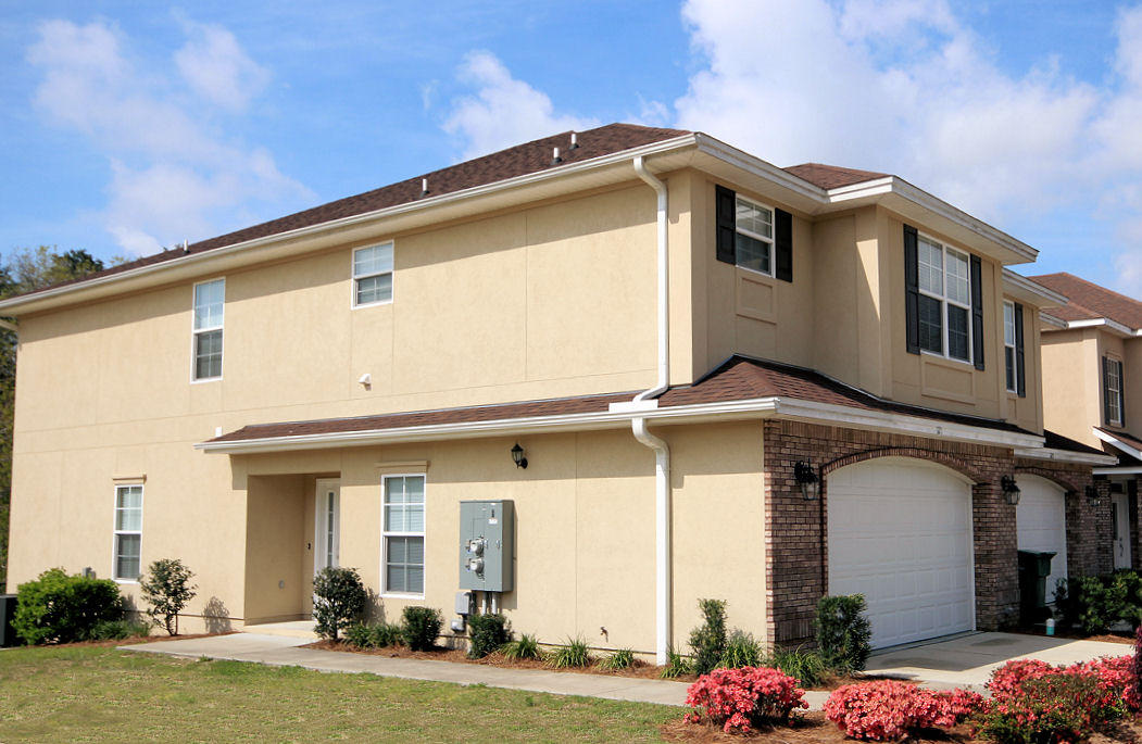 WALTON OAKS TOWNHOMES - Residential