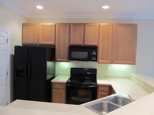 WALTON OAKS TOWNHOMES - Residential