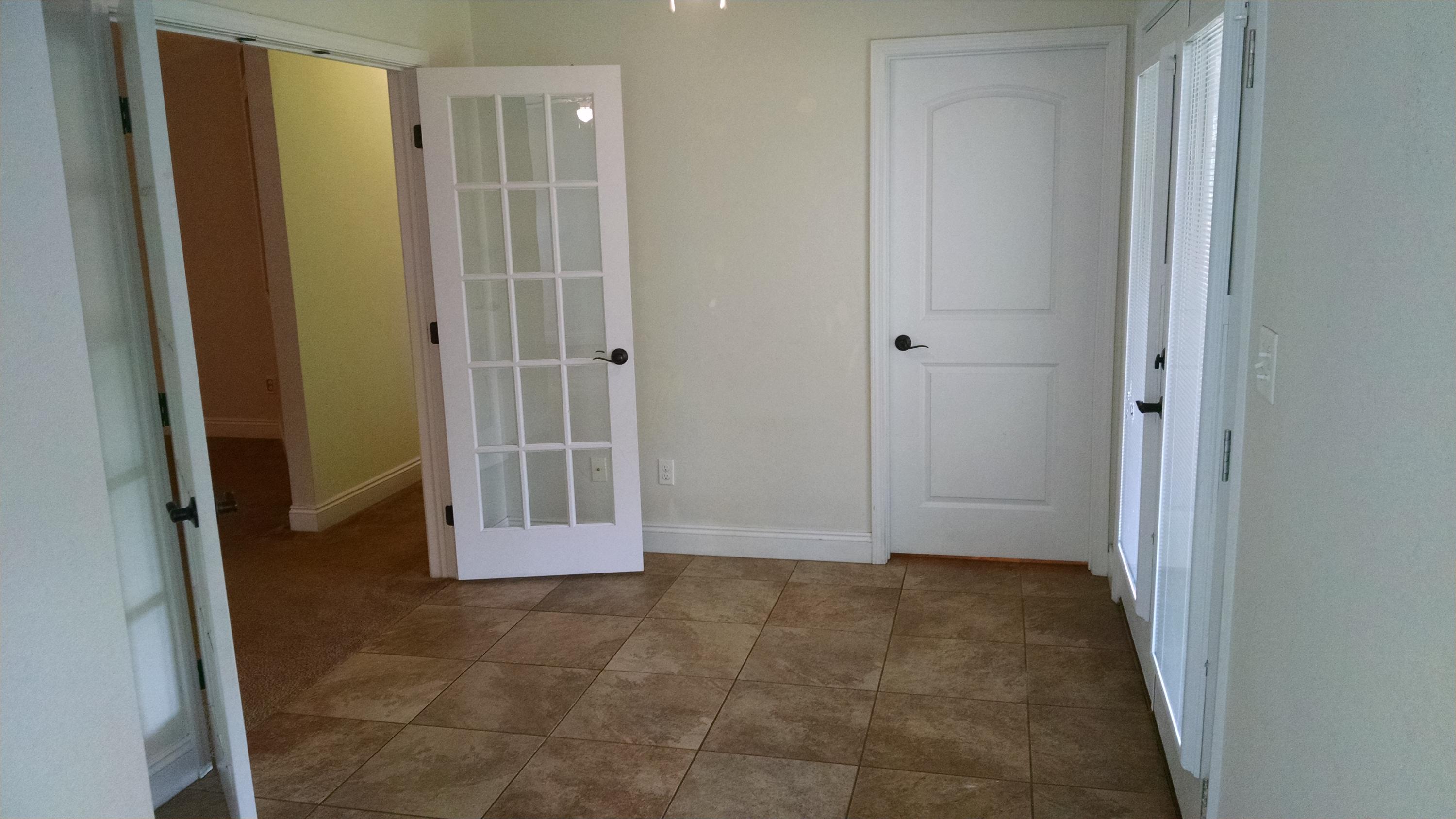 HIDDEN VALLEY - Residential Lease