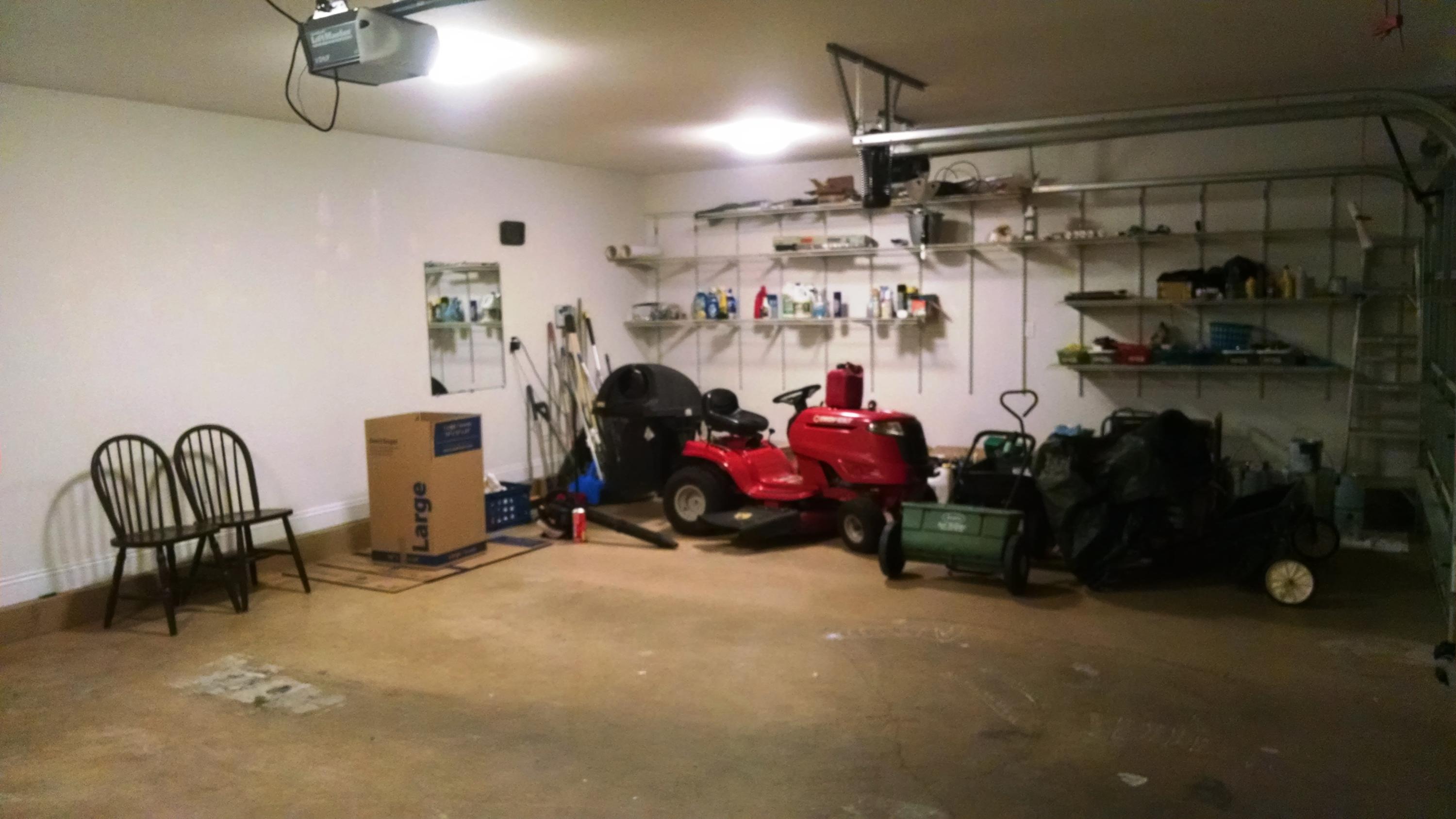 HIDDEN VALLEY - Residential Lease