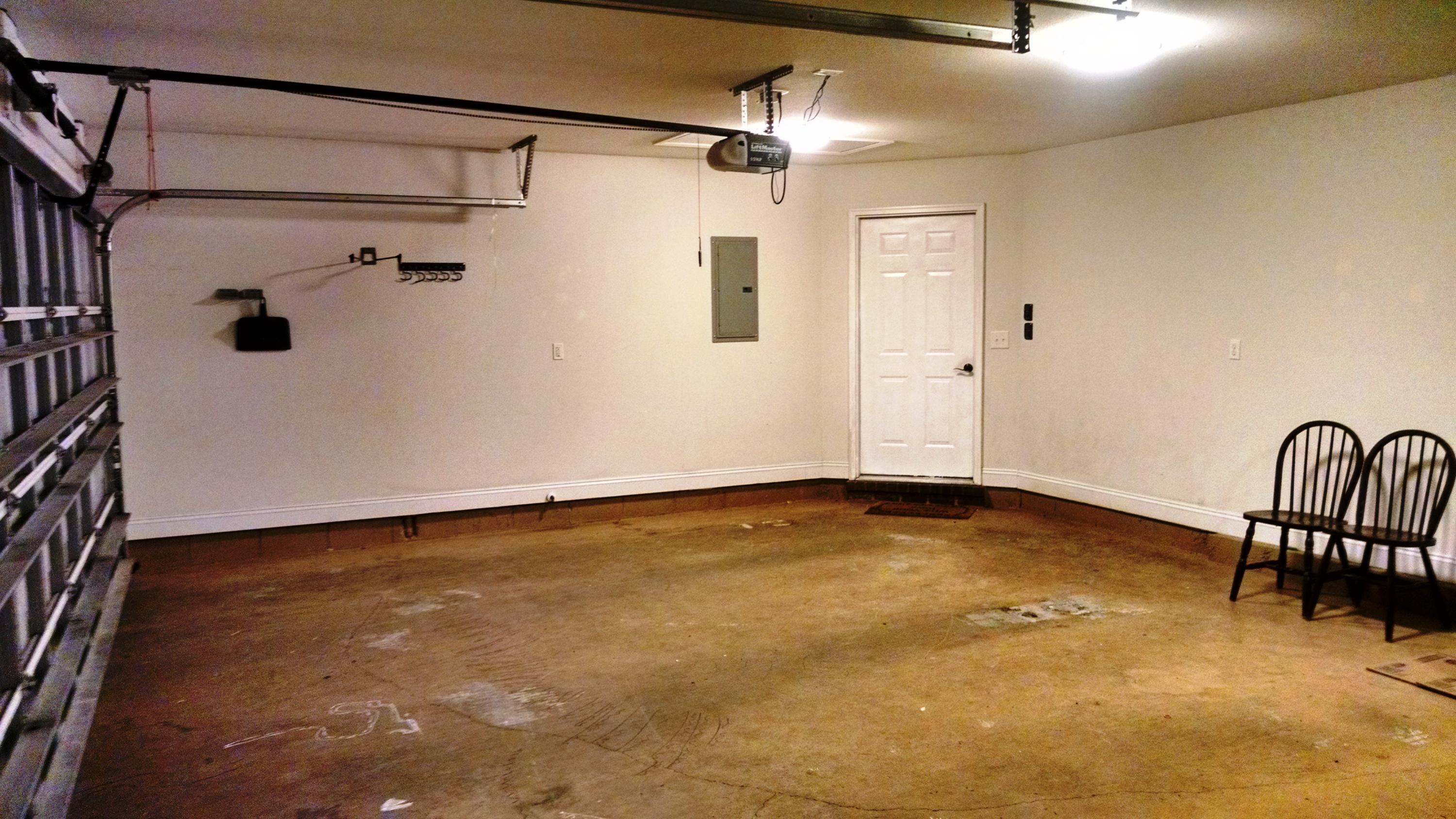 HIDDEN VALLEY - Residential Lease