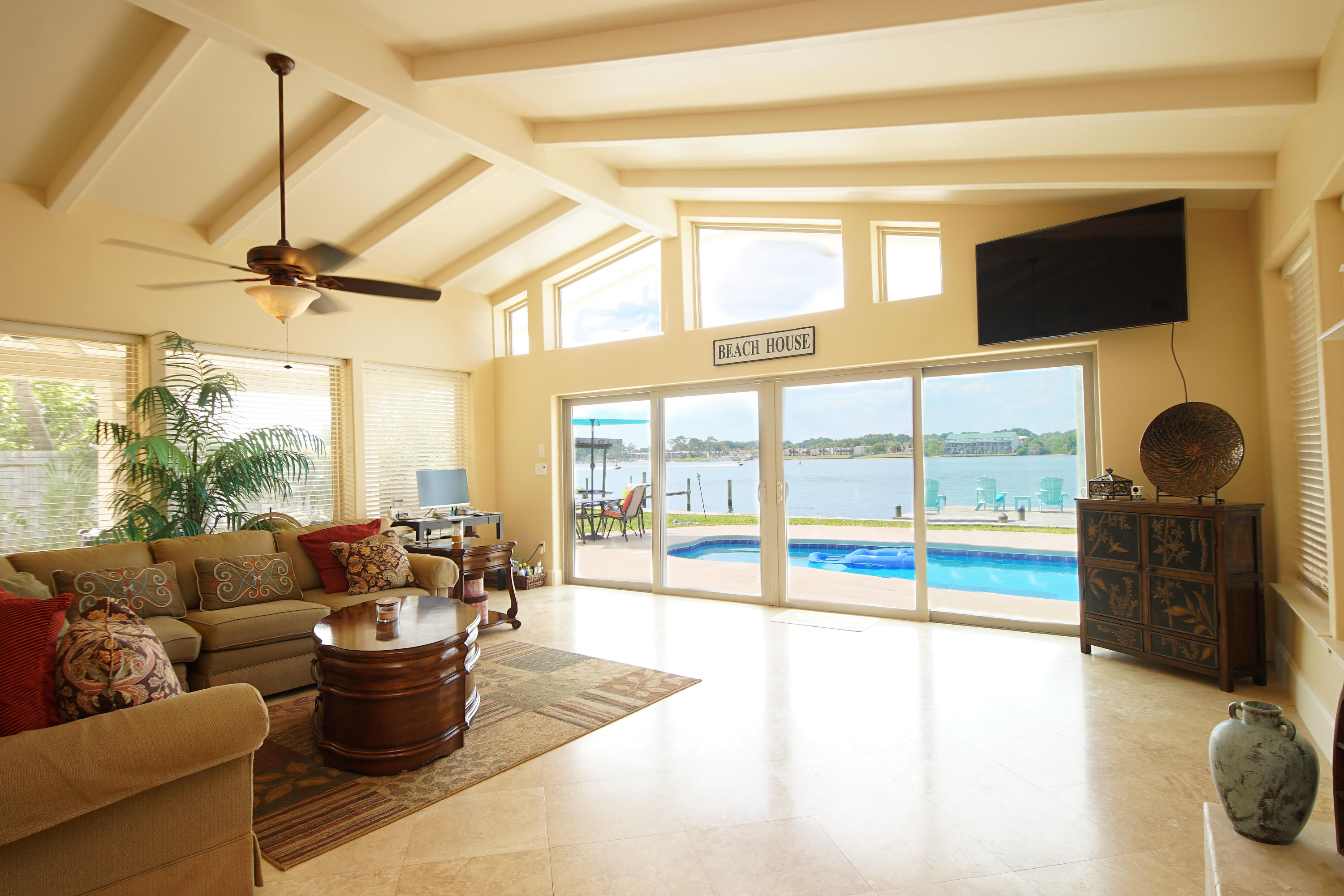 SANTA ROSA ISLAND LOT 476 BLK 8 - Residential