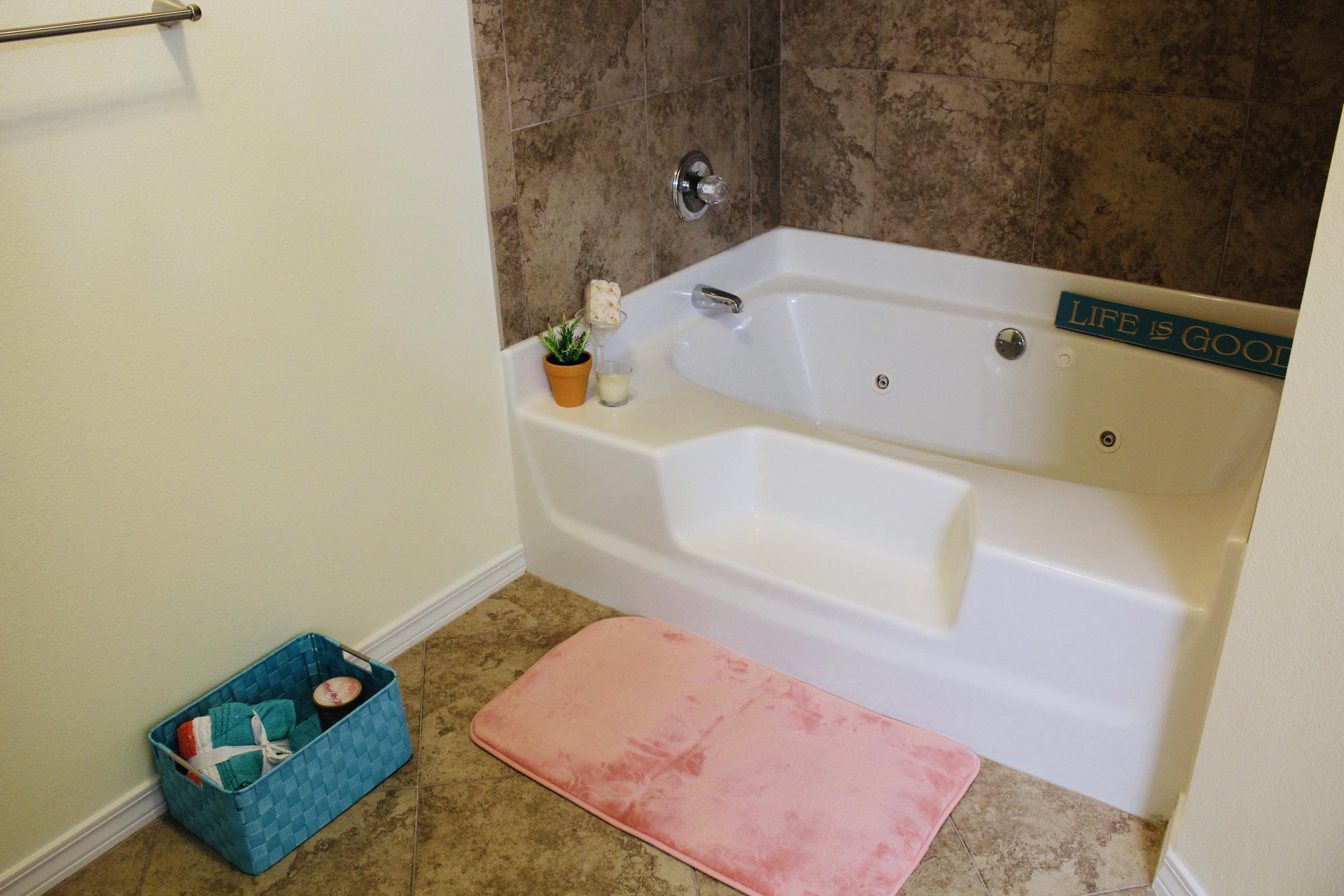 MARSH HARBOR - Residential