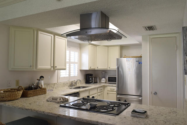 EL MATADOR CONDOMINIUM - Residential